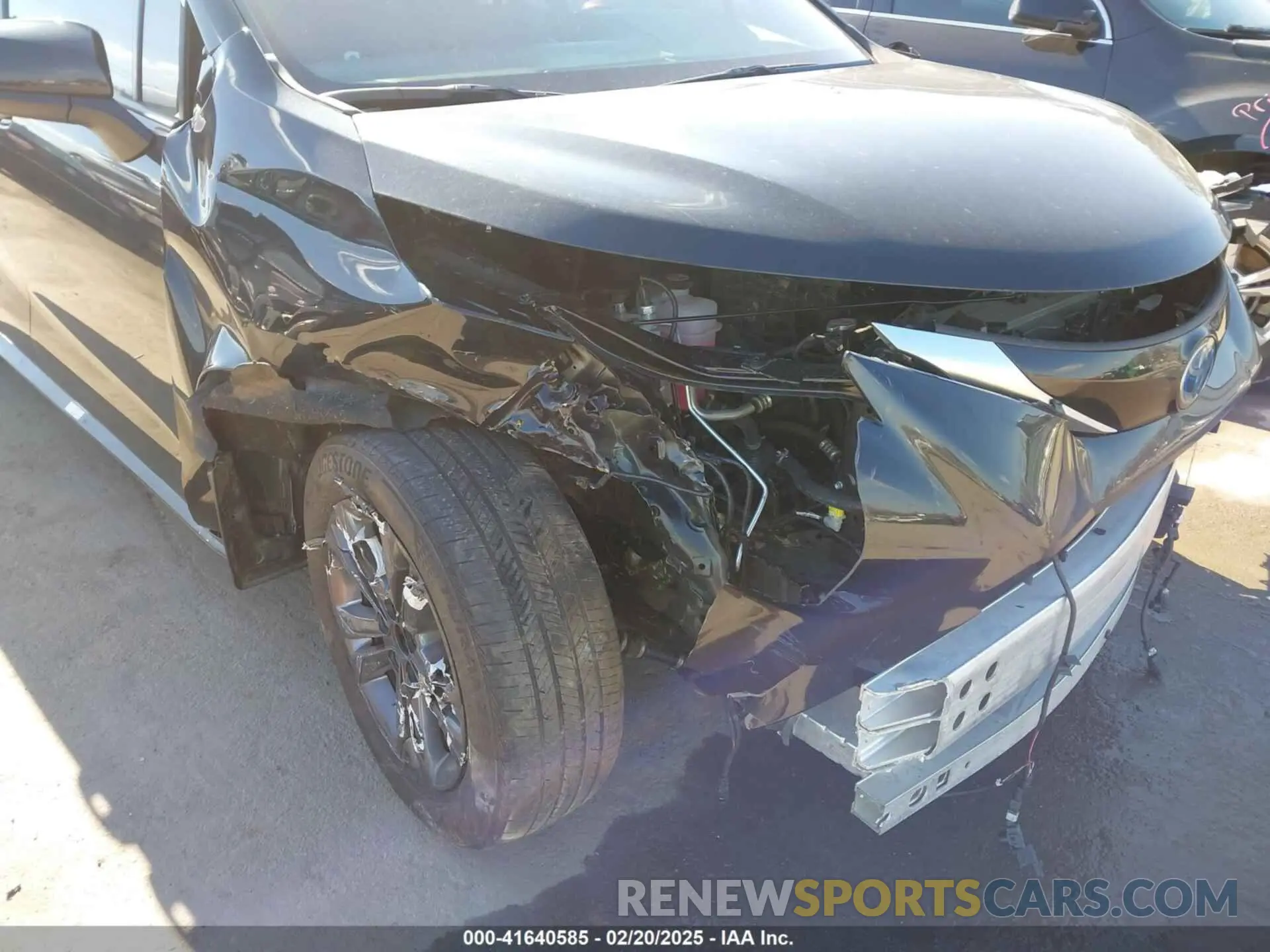 6 Photograph of a damaged car 5TDXSKFC1RS138680 TOYOTA SIENNA 2024