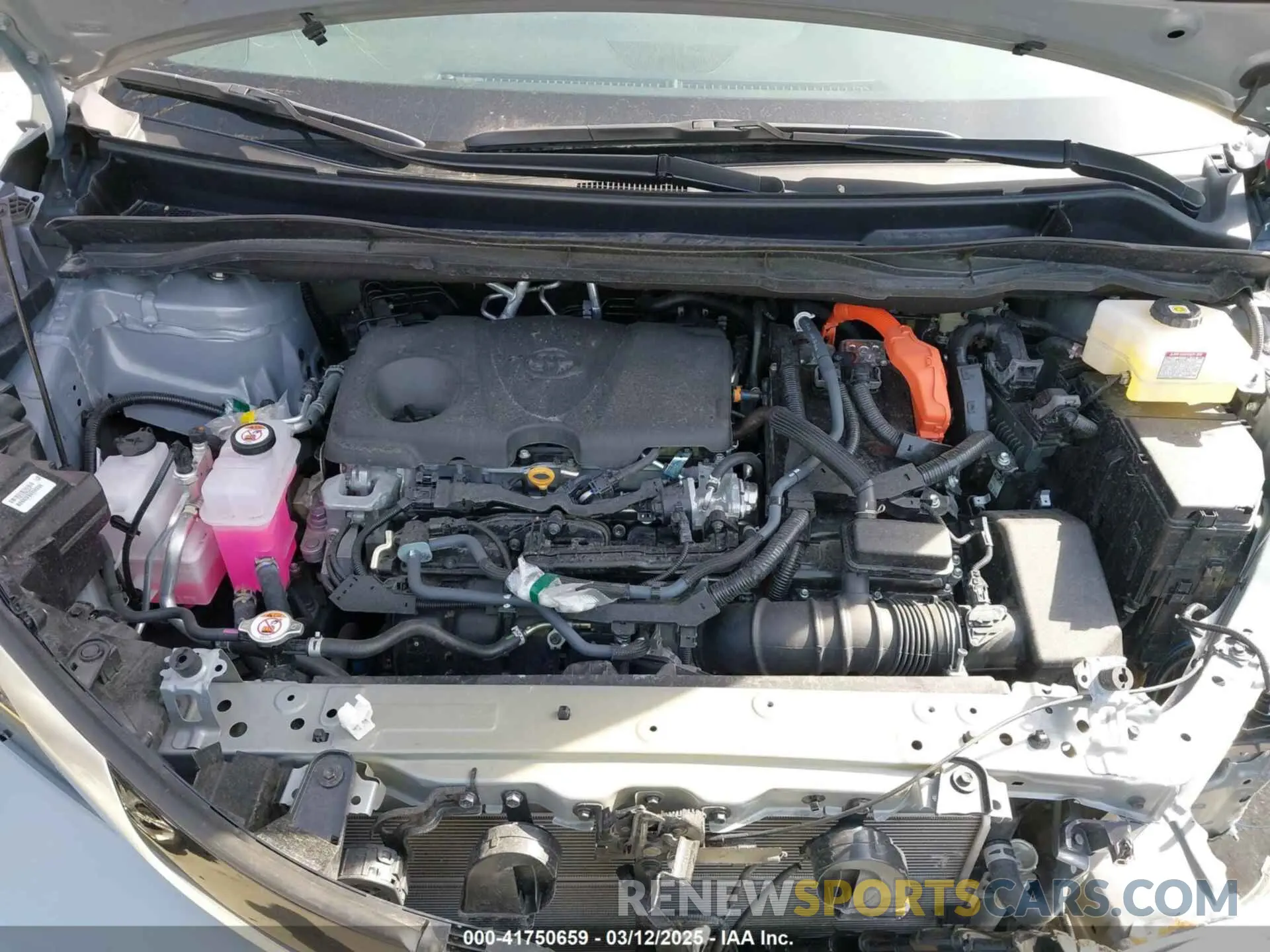 10 Photograph of a damaged car 5TDXSKFC4RS145137 TOYOTA SIENNA 2024