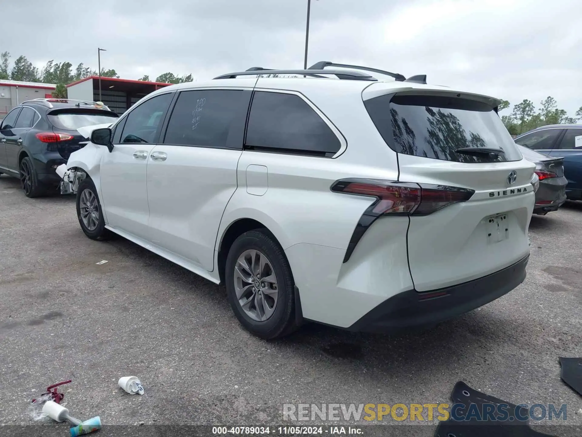 3 Photograph of a damaged car 5TDYRKEC1RS181191 TOYOTA SIENNA 2024