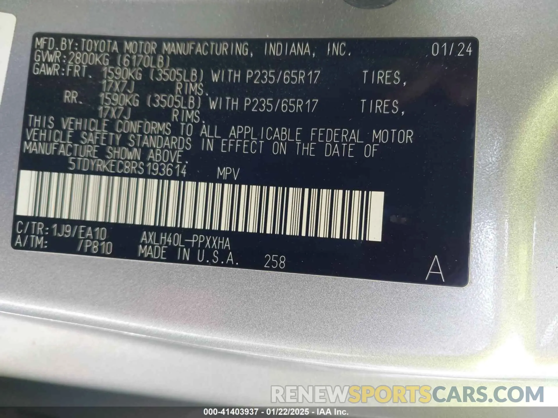 9 Photograph of a damaged car 5TDYRKEC8RS193614 TOYOTA SIENNA 2024