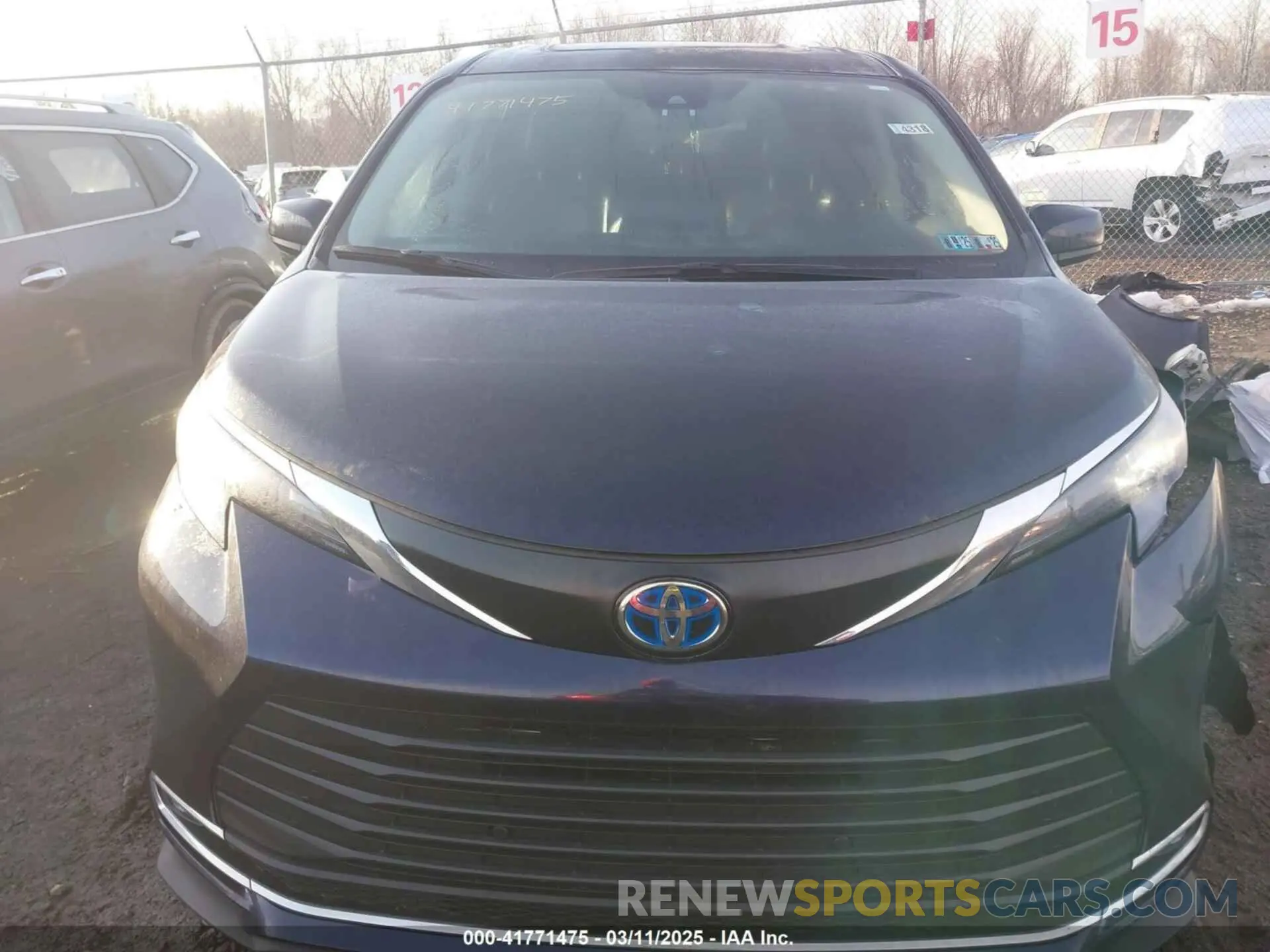 13 Photograph of a damaged car 5TDYRKEC8RS215451 TOYOTA SIENNA 2024