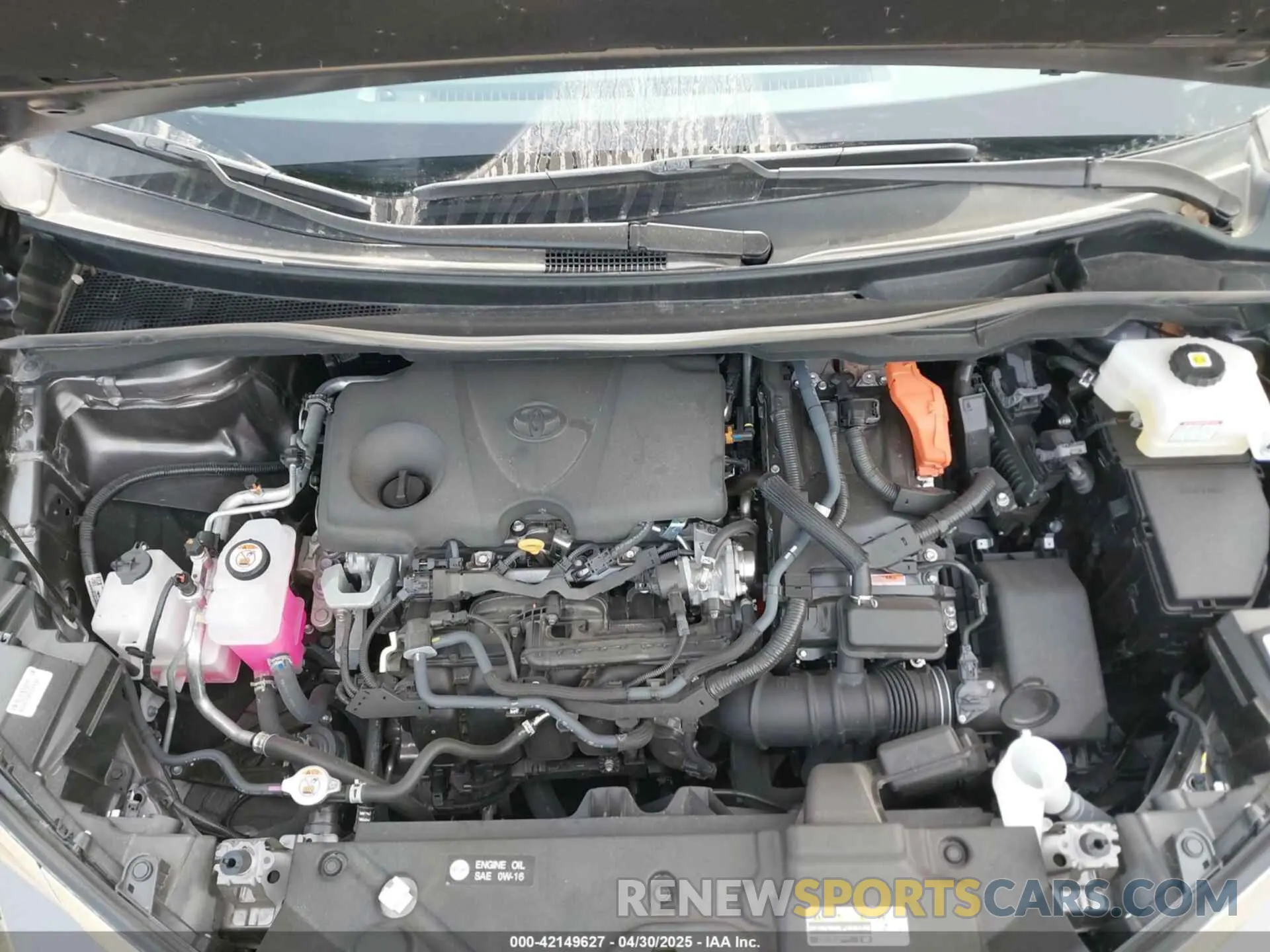 10 Photograph of a damaged car 5TDYSKFC5RS139626 TOYOTA SIENNA 2024