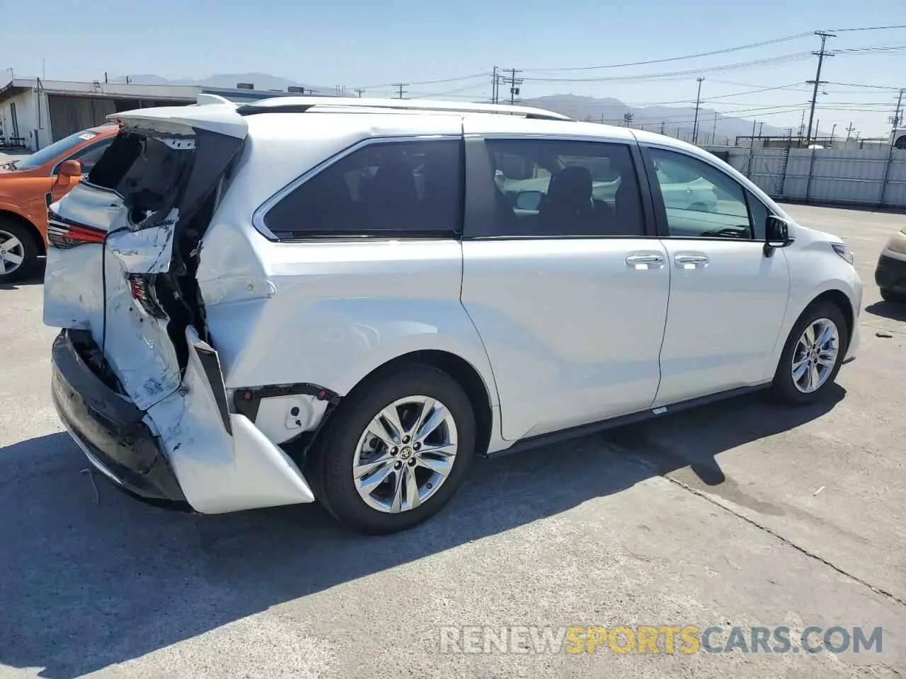 3 Photograph of a damaged car 5TDZRKEC1RS187559 TOYOTA SIENNA 2024