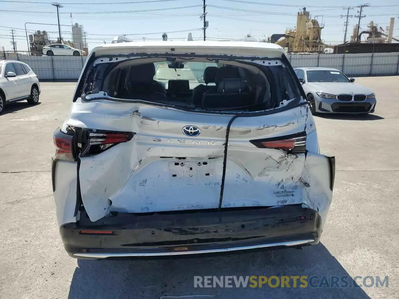 6 Photograph of a damaged car 5TDZRKEC1RS187559 TOYOTA SIENNA 2024