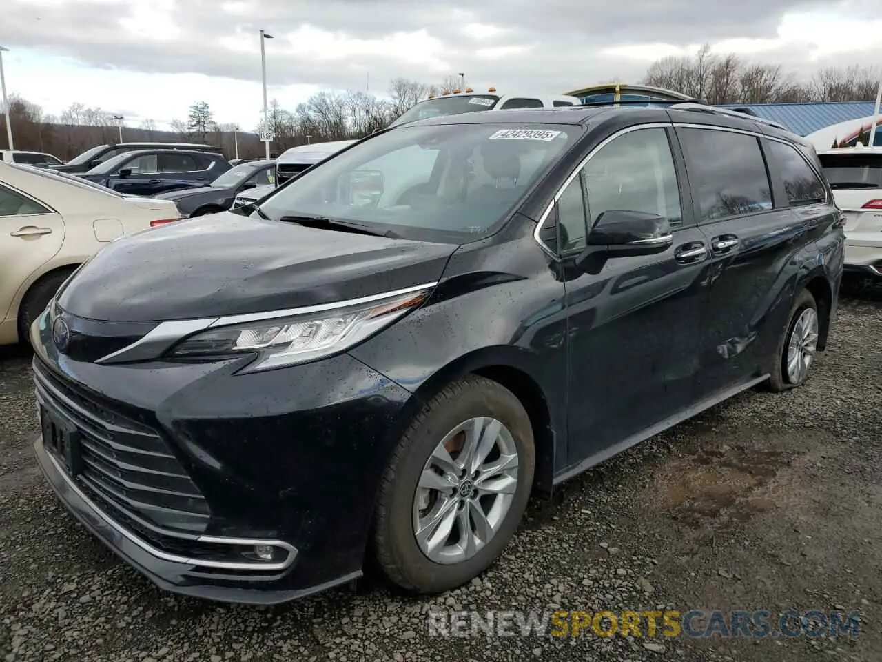 1 Photograph of a damaged car 5TDZSKFC0RS113911 TOYOTA SIENNA 2024