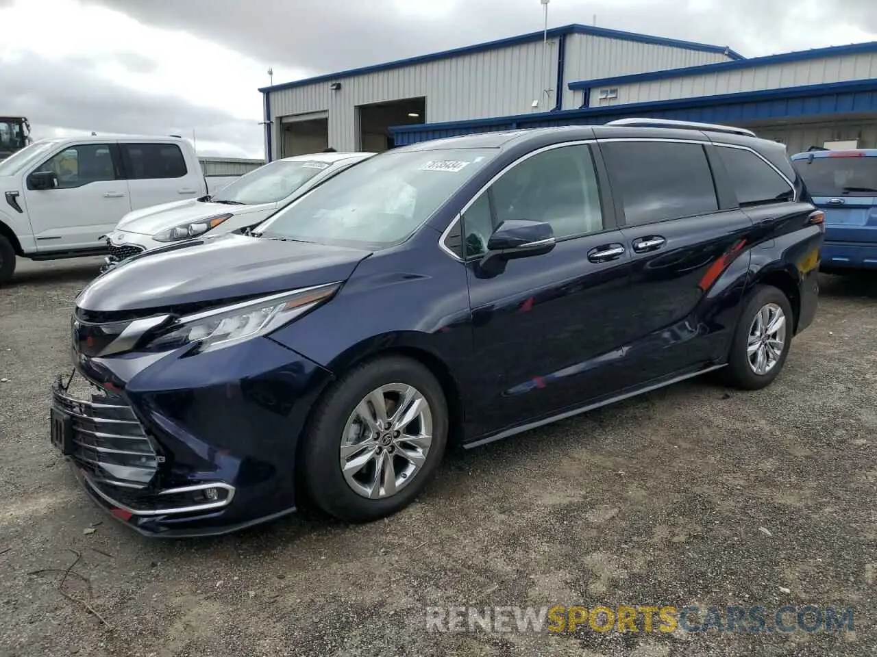 1 Photograph of a damaged car 5TDZSKFC3RS122795 TOYOTA SIENNA 2024