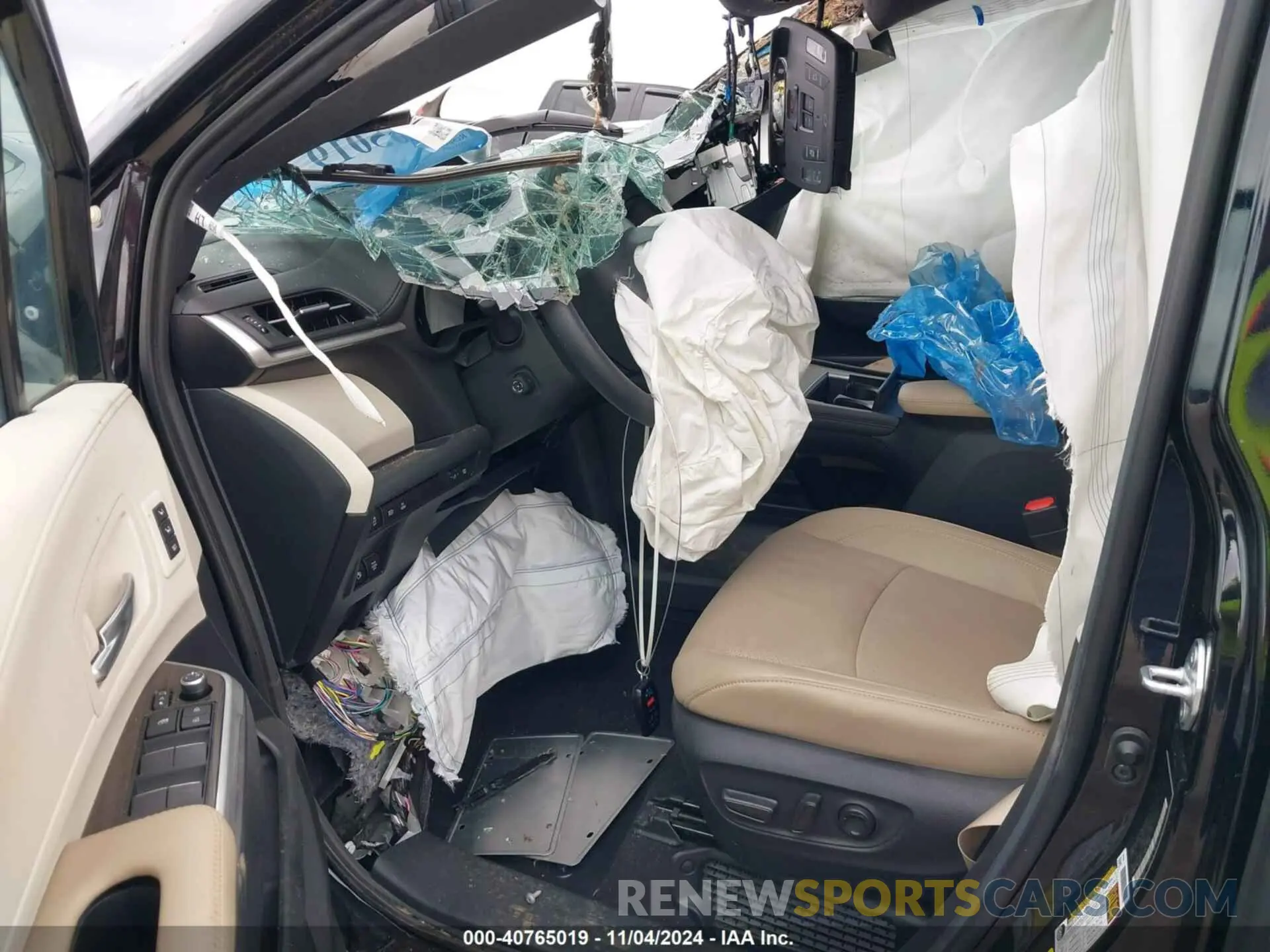 5 Photograph of a damaged car 5TDZSKFC7RS114599 TOYOTA SIENNA 2024