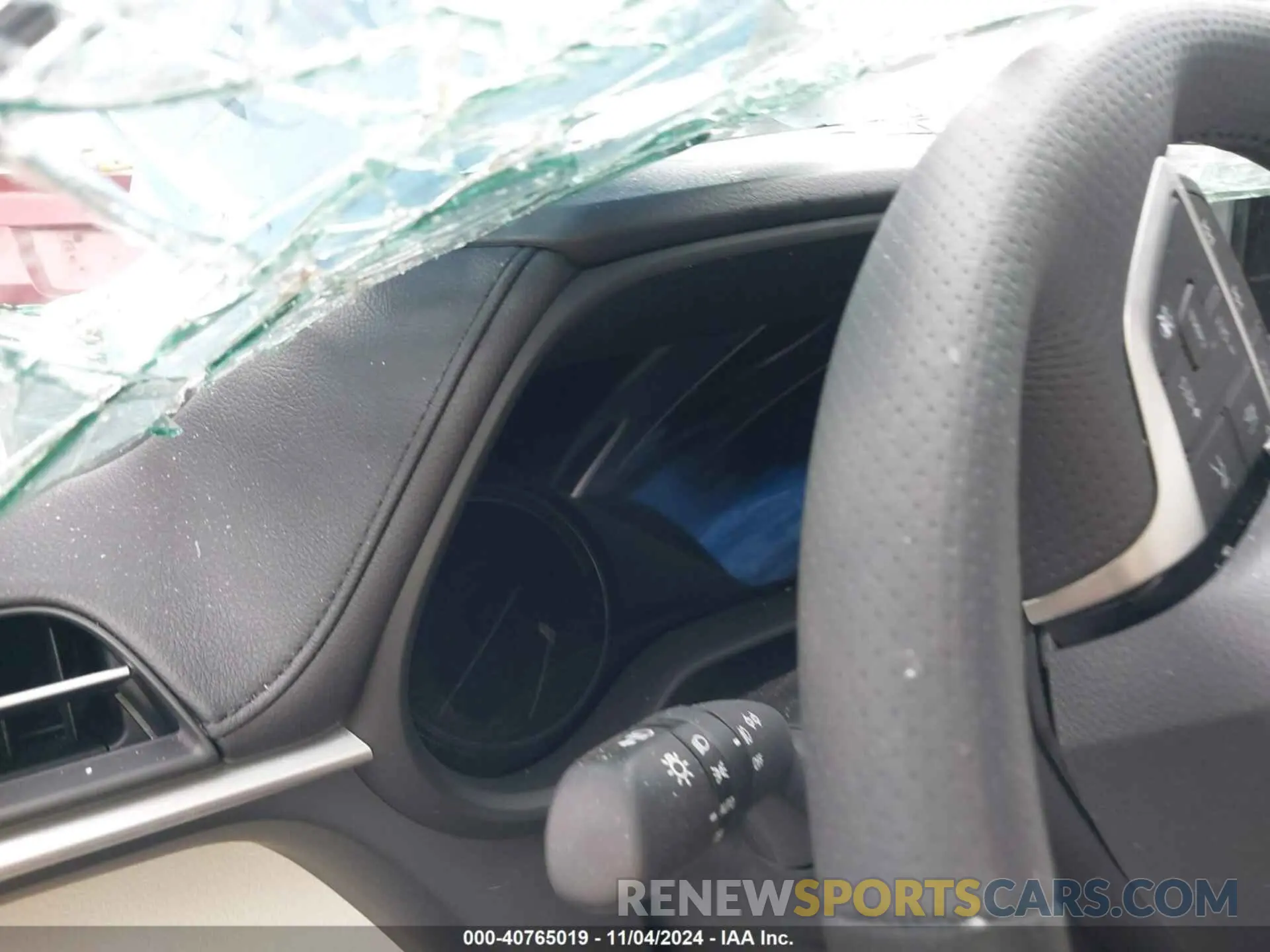 7 Photograph of a damaged car 5TDZSKFC7RS114599 TOYOTA SIENNA 2024
