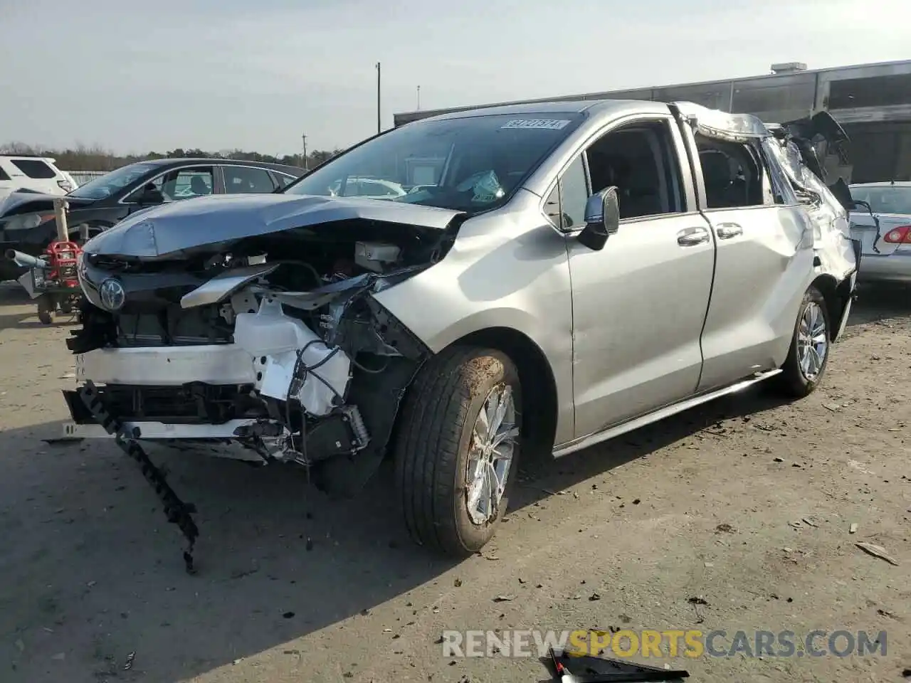 1 Photograph of a damaged car 5TDZSKFC9RS146938 TOYOTA SIENNA 2024