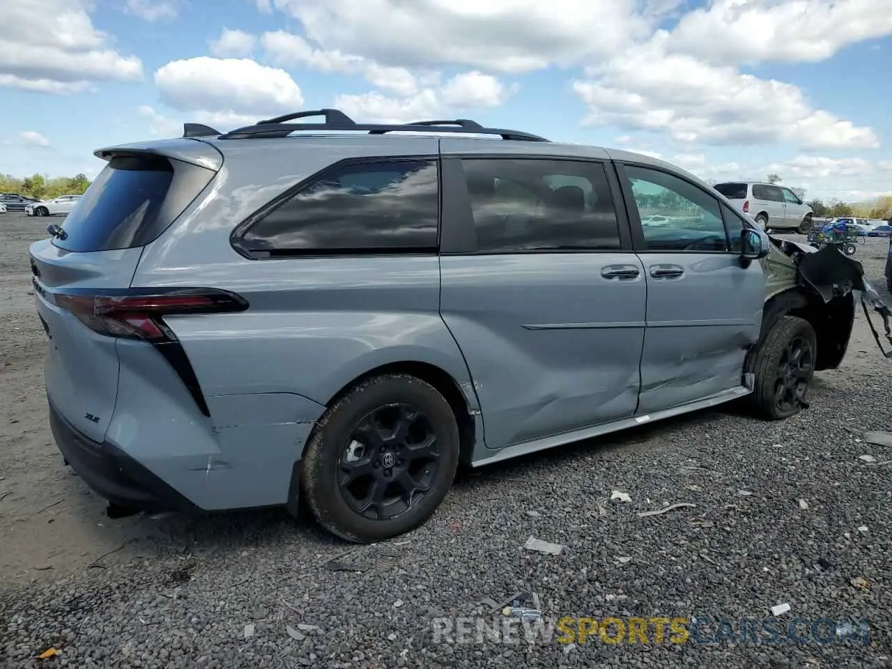 3 Photograph of a damaged car 5TDCSKFC1SS155466 TOYOTA SIENNA 2025