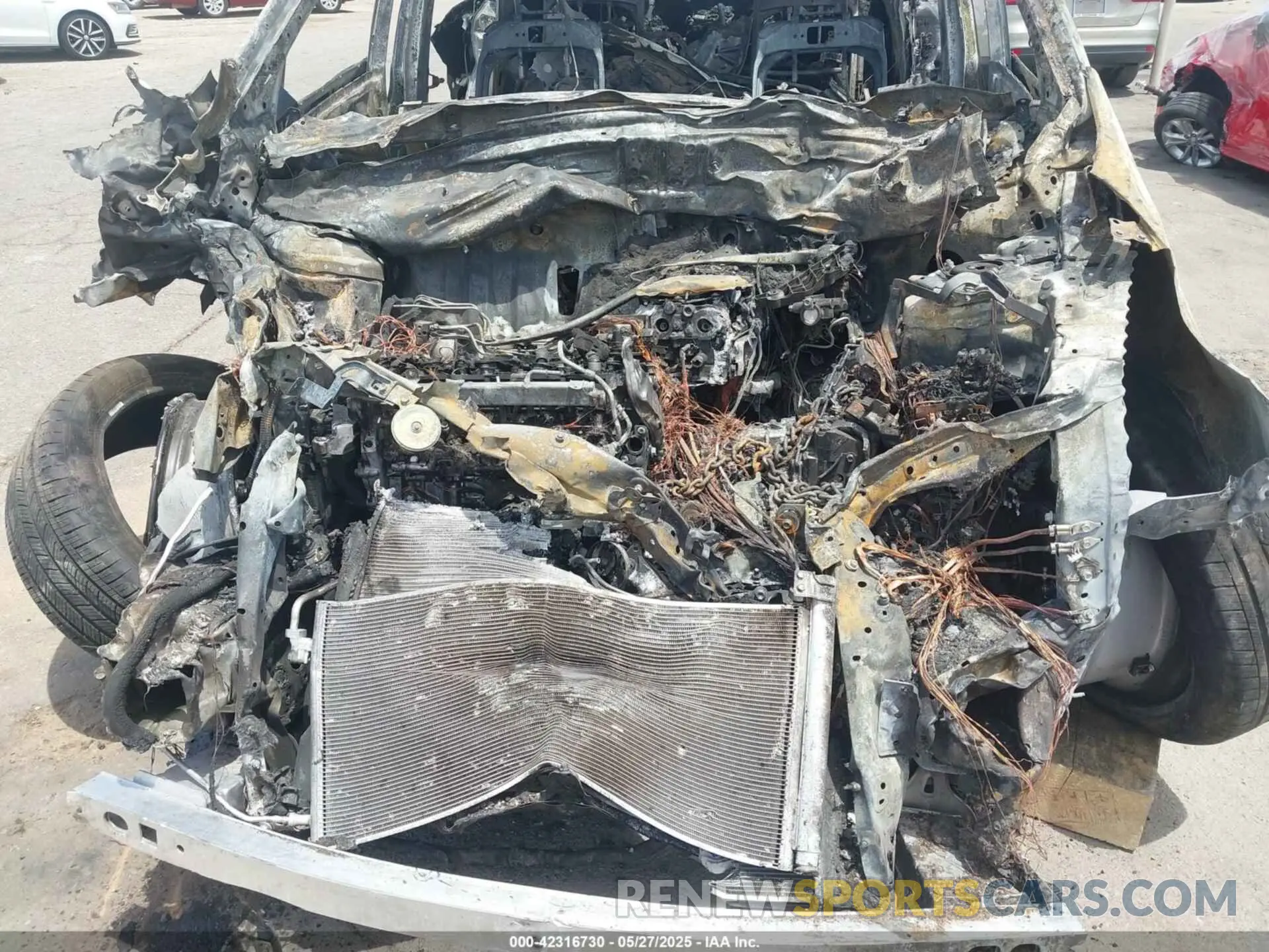 10 Photograph of a damaged car 5TDDRKEC7SS229054 TOYOTA SIENNA 2025