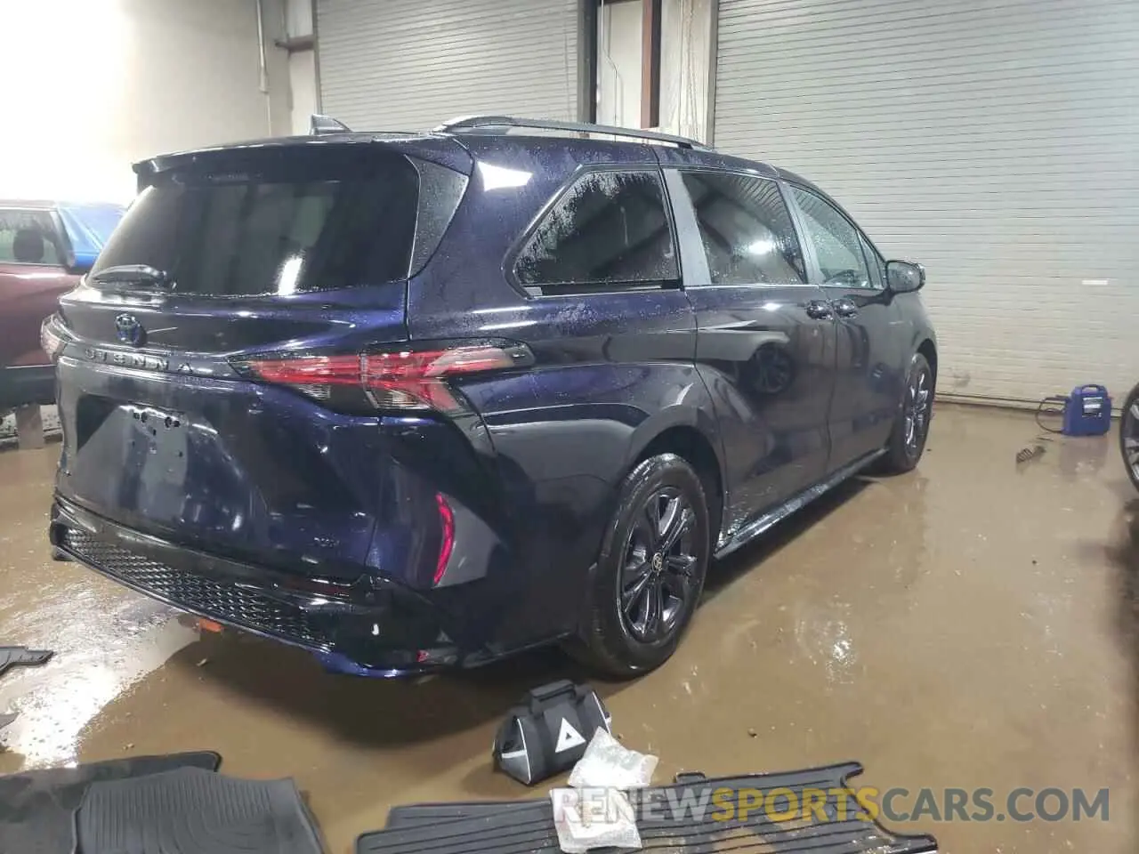 3 Photograph of a damaged car 5TDDSKFCXSS167538 TOYOTA SIENNA 2025