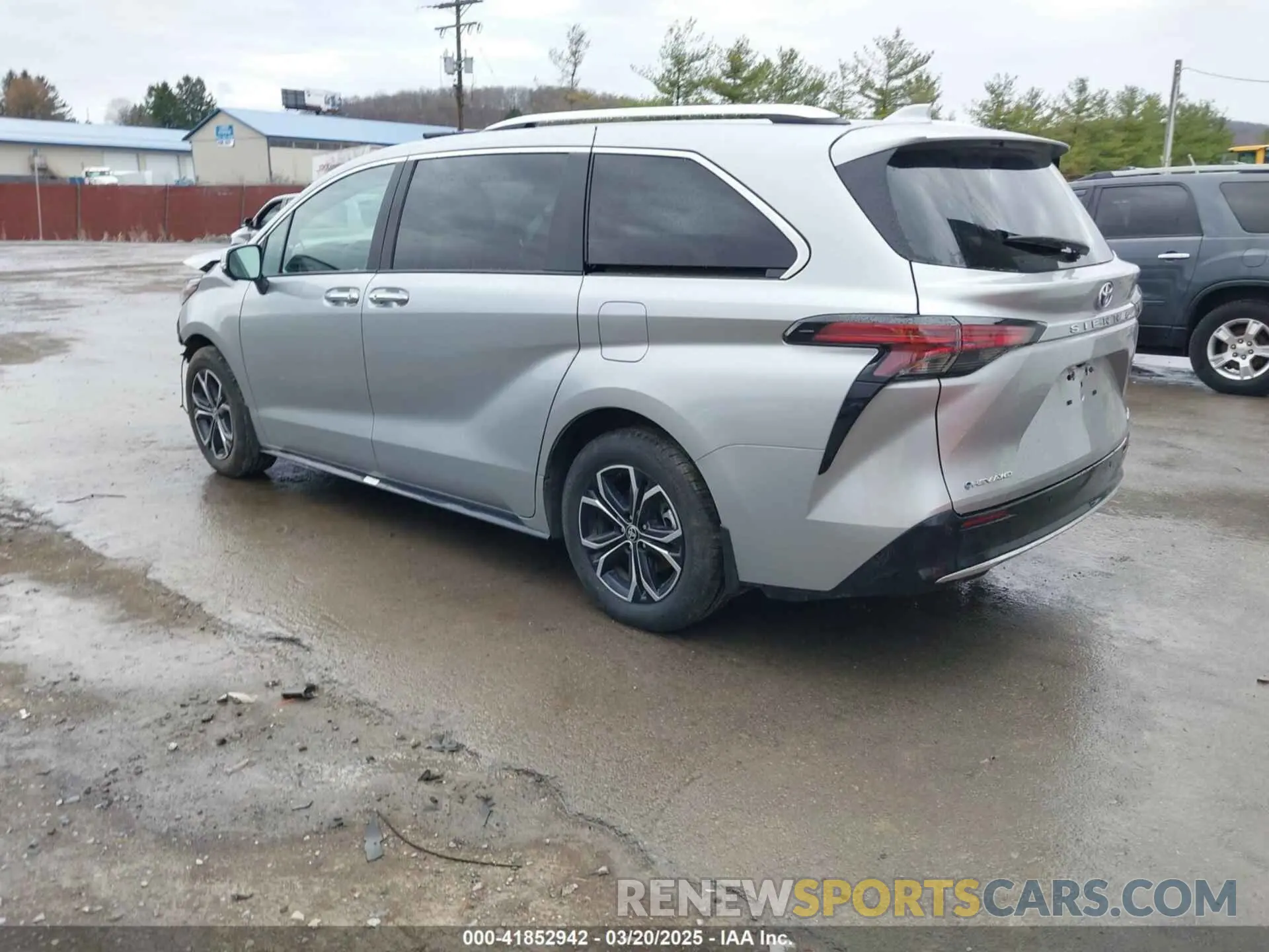 3 Photograph of a damaged car 5TDESKFC0SS168900 TOYOTA SIENNA 2025