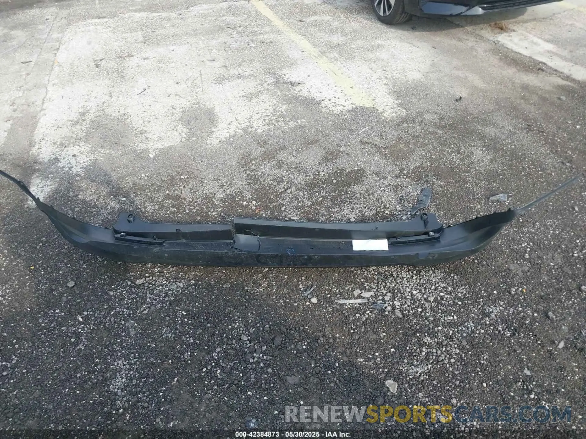 12 Photograph of a damaged car 5TDKRKEC0SS237116 TOYOTA SIENNA 2025