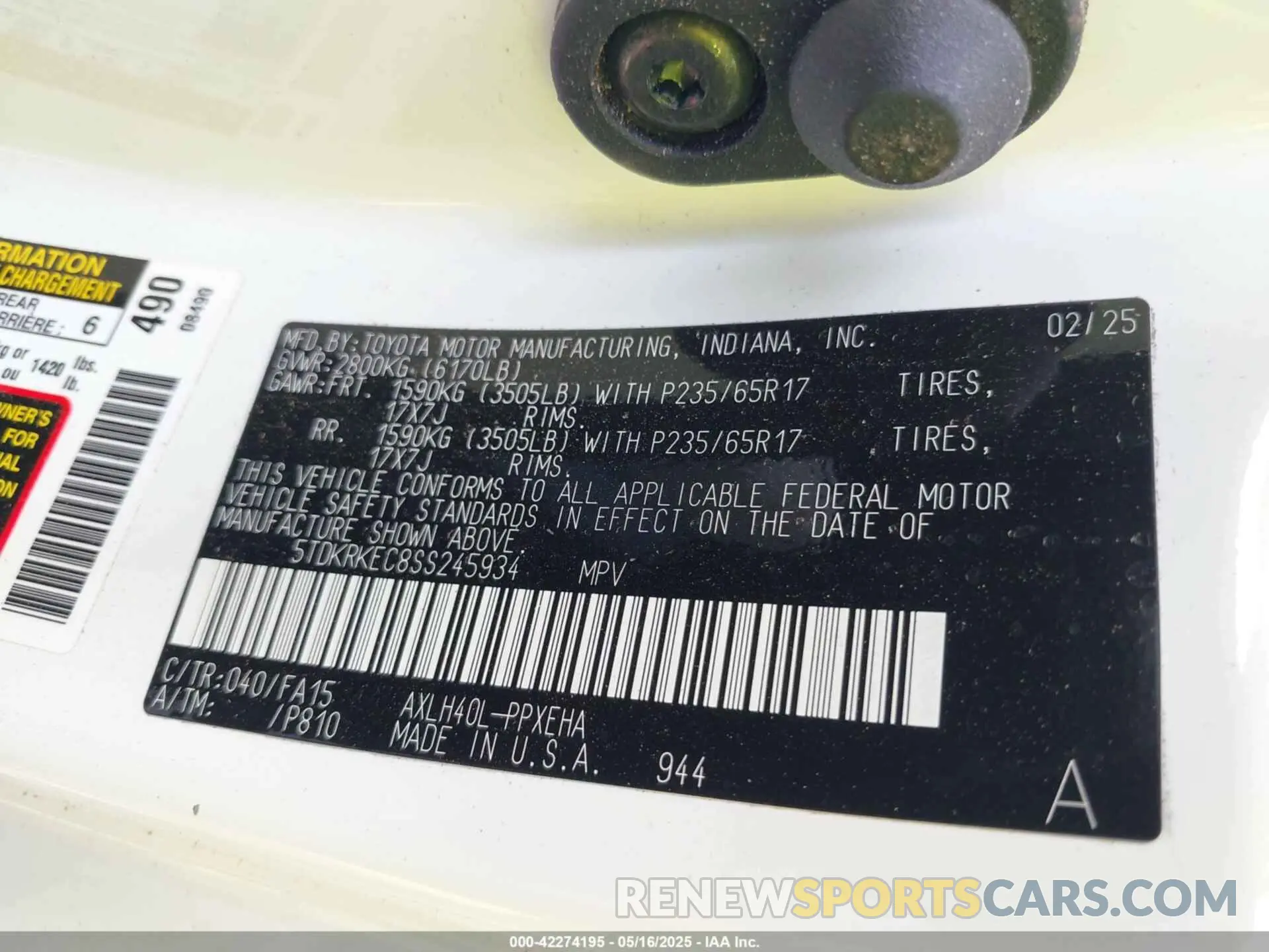 9 Photograph of a damaged car 5TDKRKEC8SS245934 TOYOTA SIENNA 2025