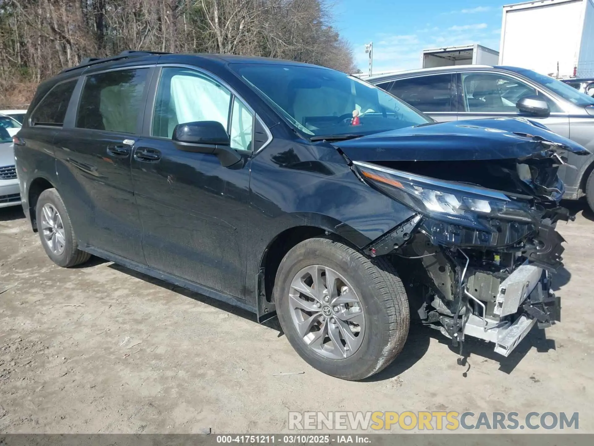 1 Photograph of a damaged car 5TDKSKFC2SS164981 TOYOTA SIENNA 2025
