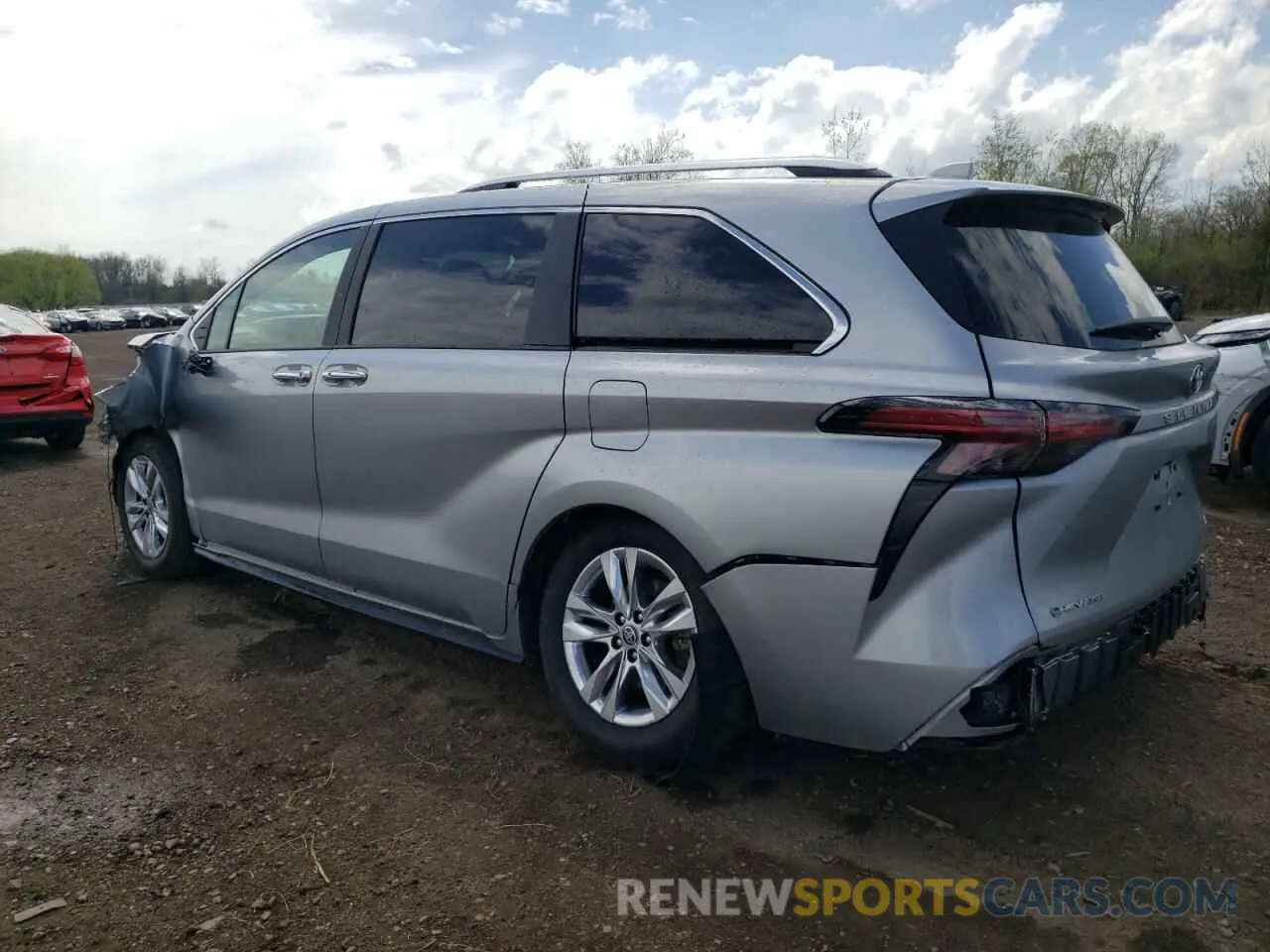 2 Photograph of a damaged car 5TDZSKFC2SS164445 TOYOTA SIENNA 2025