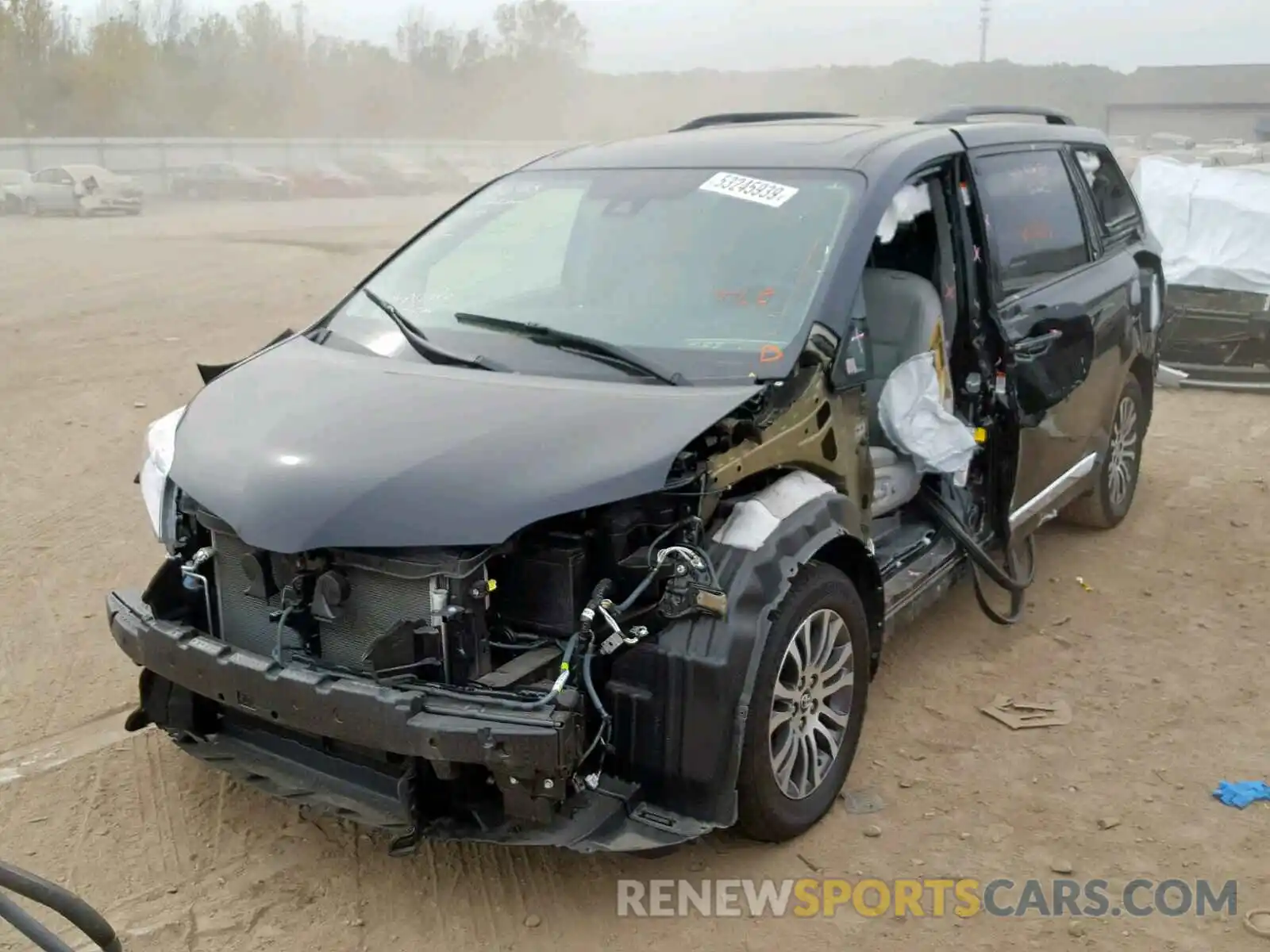 2 Photograph of a damaged car 5TDYZ3DC6KS018968 TOYOTA SIENNA XLE 2019