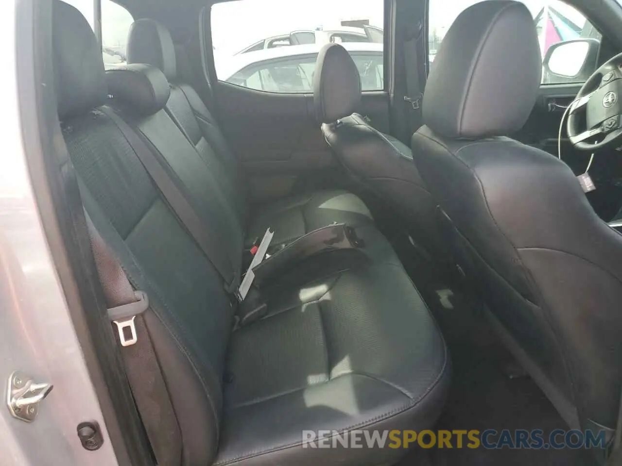 6 Photograph of a damaged car 3TMAZ5CN0KM079779 TOYOTA TACOMA 2019