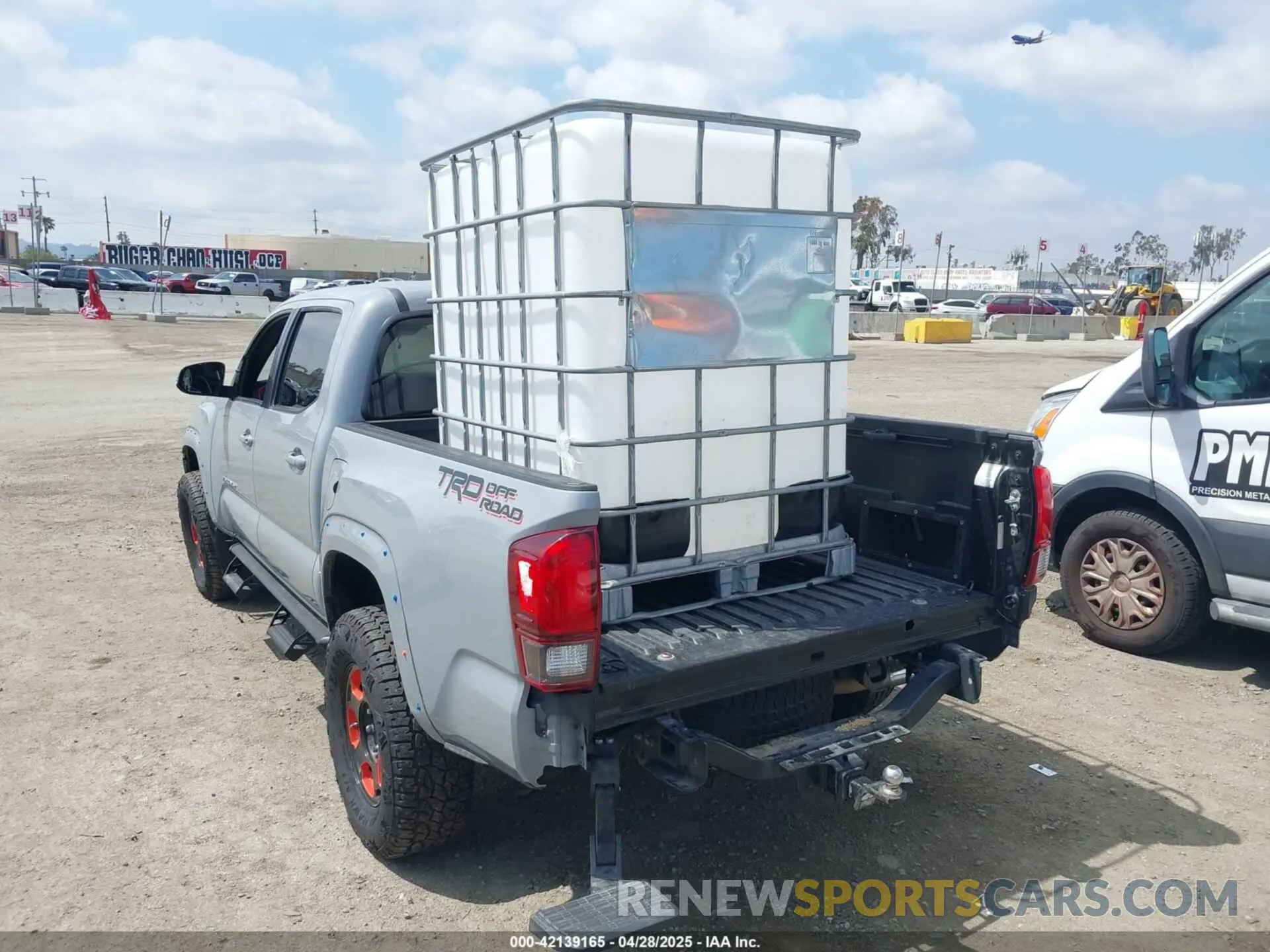 3 Photograph of a damaged car 3TMAZ5CN0KM089437 TOYOTA TACOMA 2019