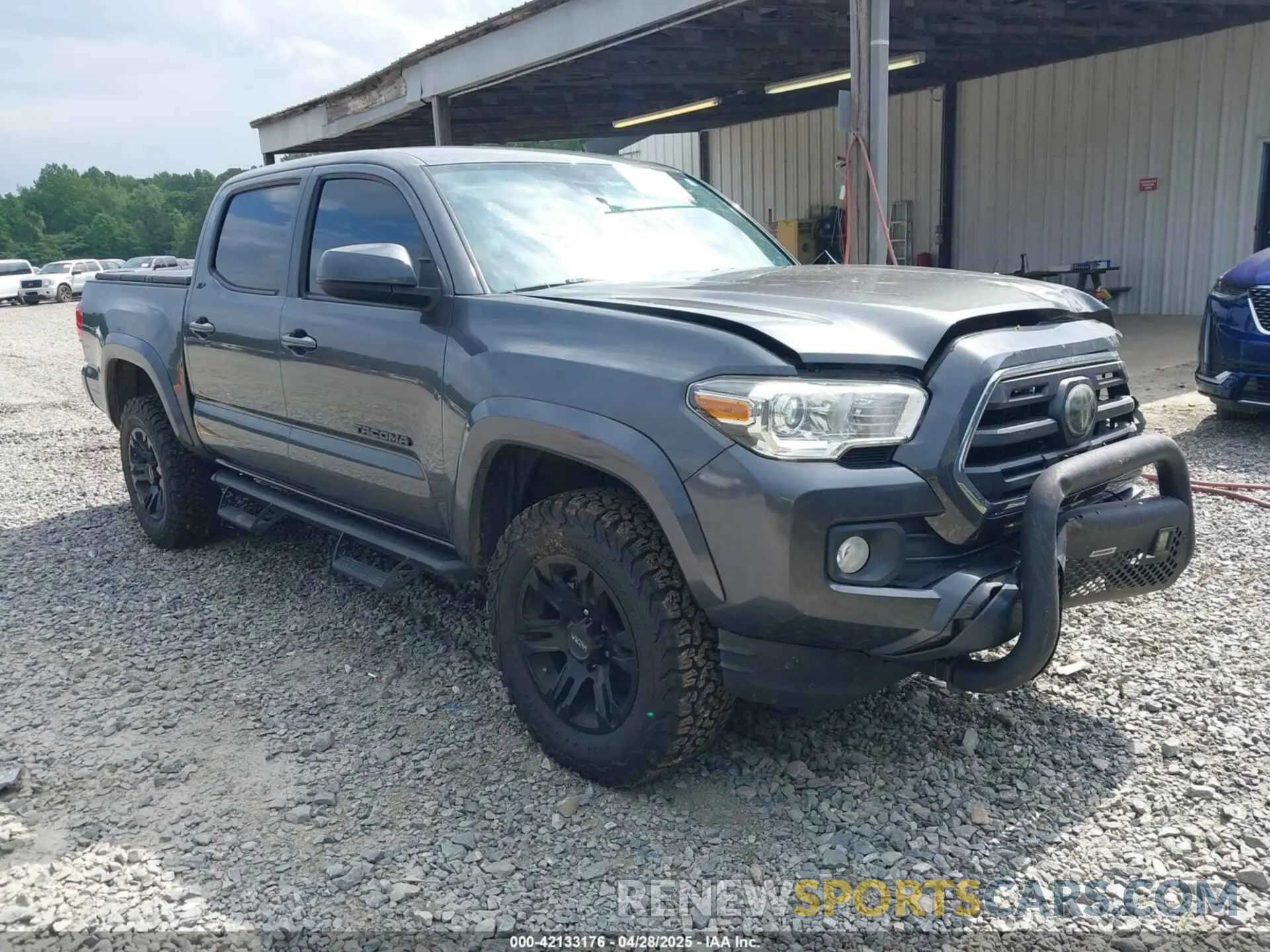 1 Photograph of a damaged car 3TMAZ5CN0KM094427 TOYOTA TACOMA 2019