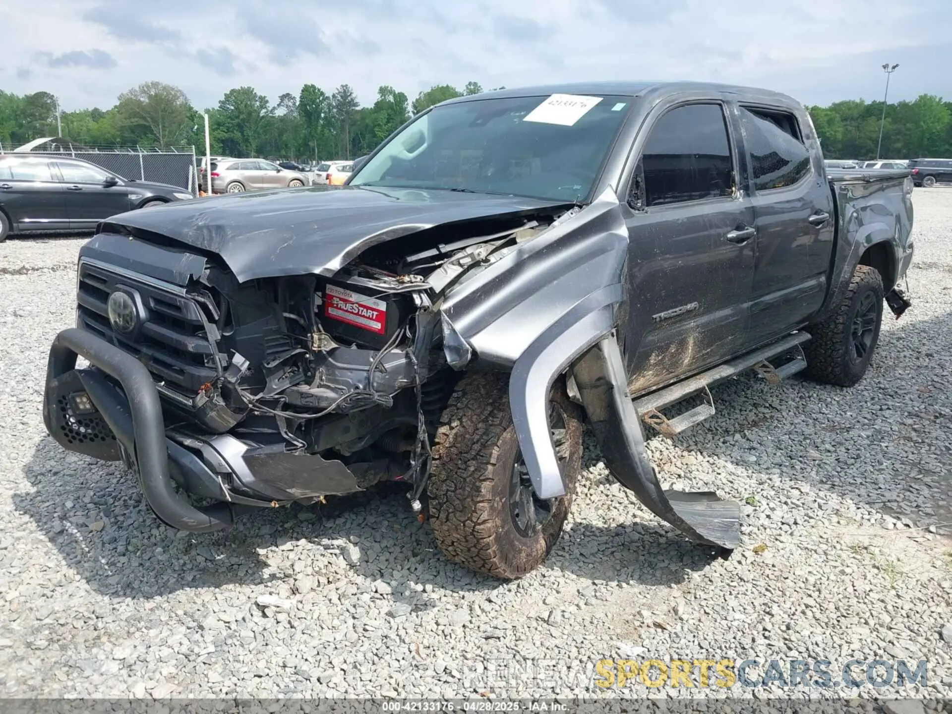 2 Photograph of a damaged car 3TMAZ5CN0KM094427 TOYOTA TACOMA 2019