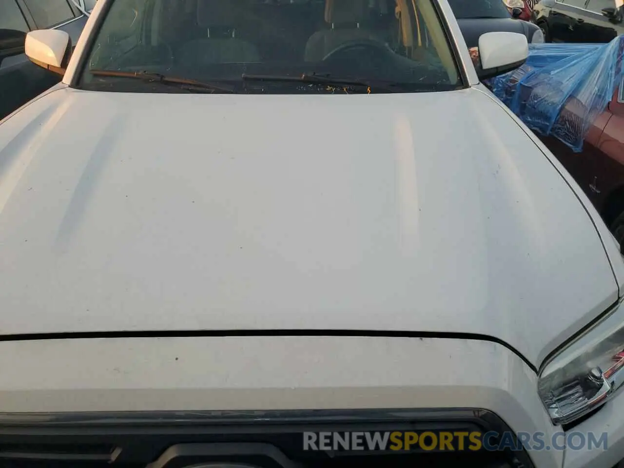 5 Photograph of a damaged car 3TMAZ5CN0KM098669 TOYOTA TACOMA 2019