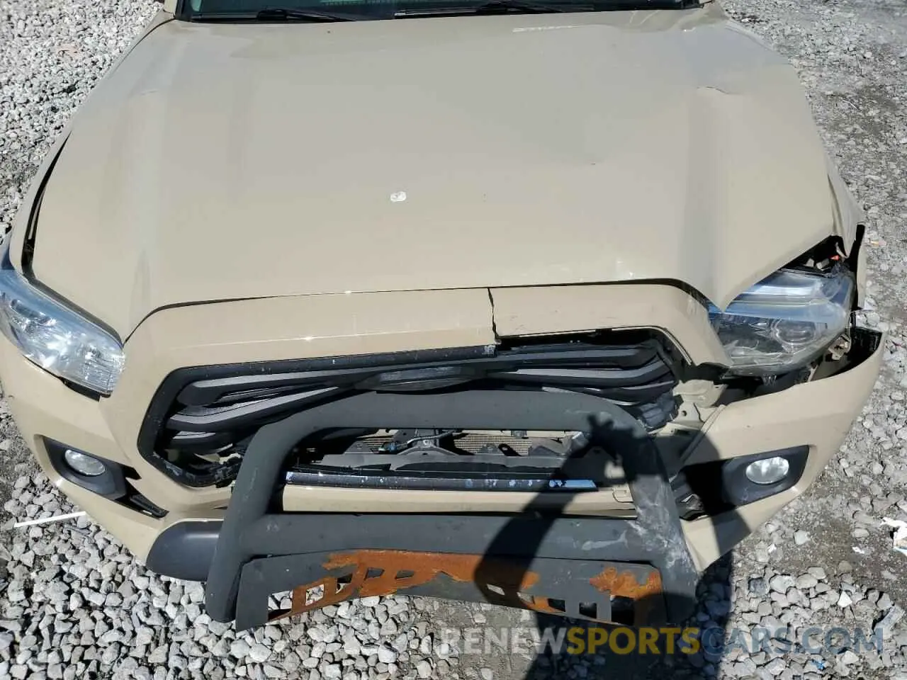 11 Photograph of a damaged car 3TMAZ5CN0KM103627 TOYOTA TACOMA 2019