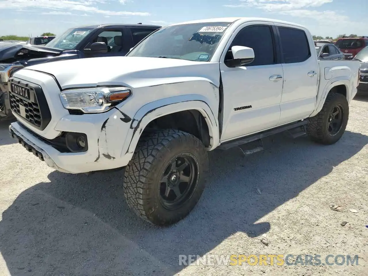 1 Photograph of a damaged car 3TMAZ5CN0KM104356 TOYOTA TACOMA 2019
