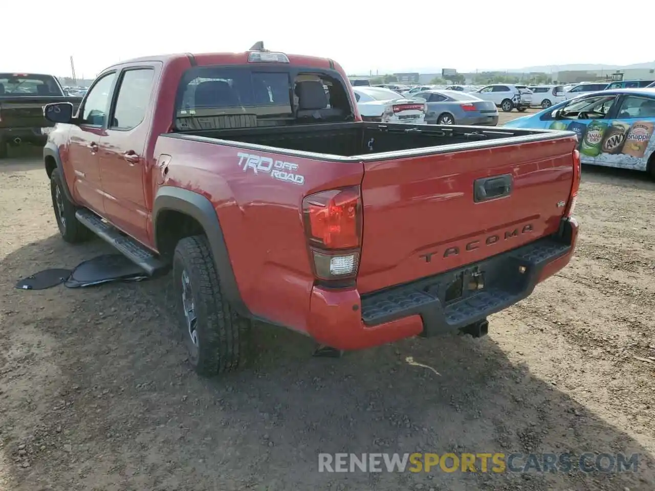 3 Photograph of a damaged car 3TMAZ5CN0KM110187 TOYOTA TACOMA 2019