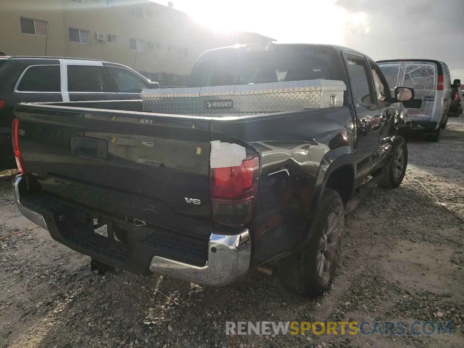 4 Photograph of a damaged car 3TMAZ5CN1KM079001 TOYOTA TACOMA 2019