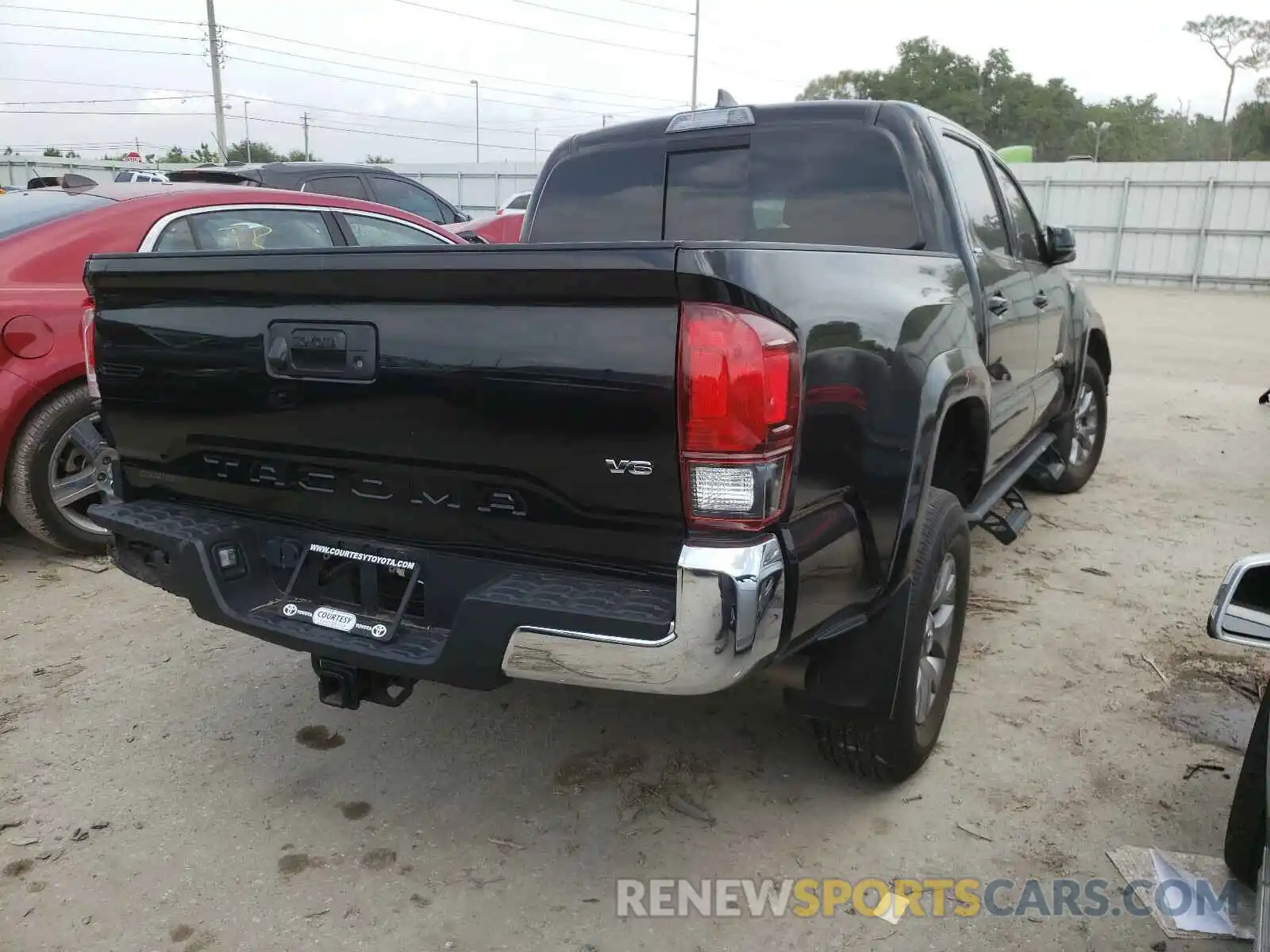 4 Photograph of a damaged car 3TMAZ5CN1KM086241 TOYOTA TACOMA 2019