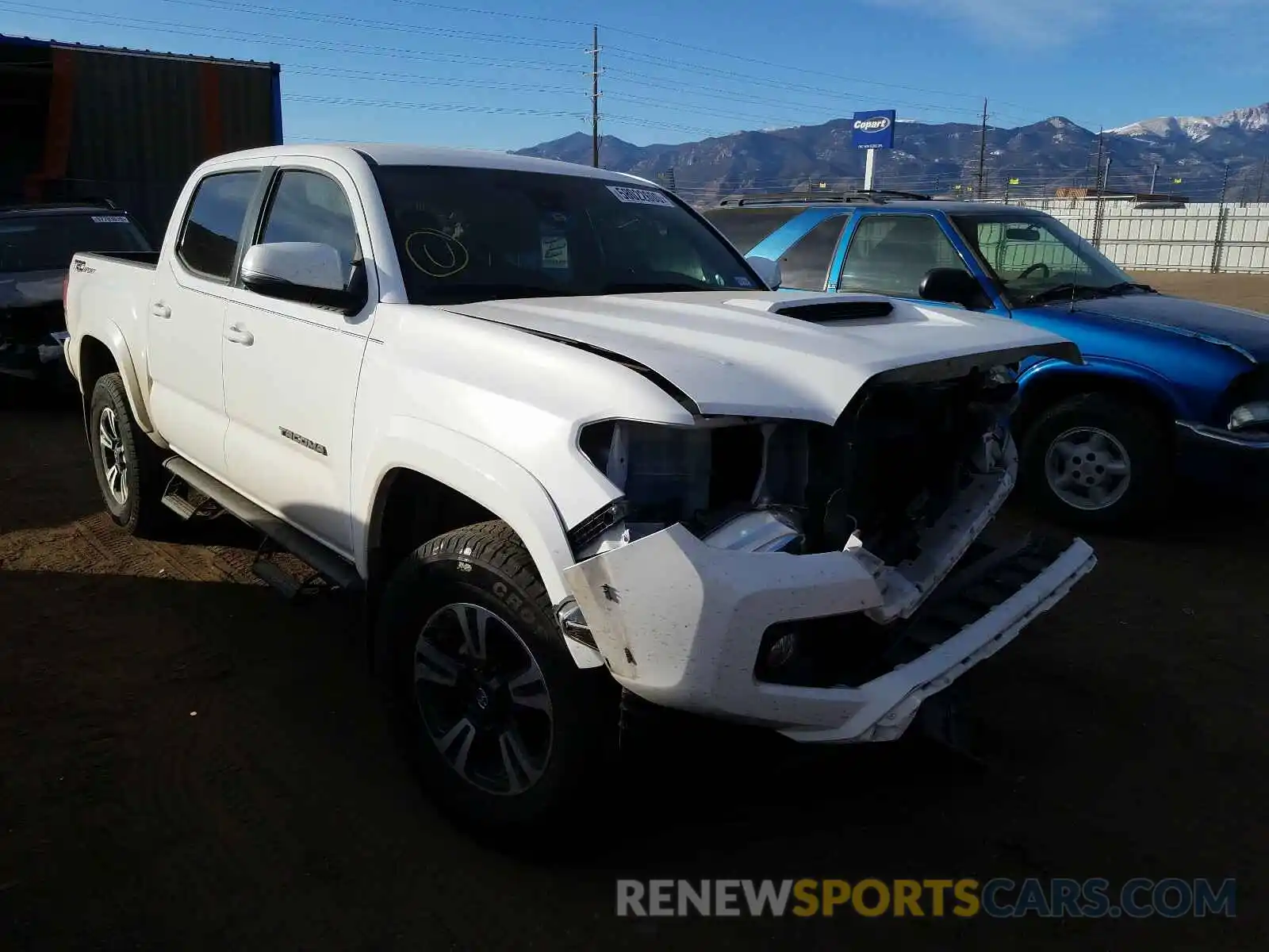 1 Photograph of a damaged car 3TMAZ5CN1KM095778 TOYOTA TACOMA 2019