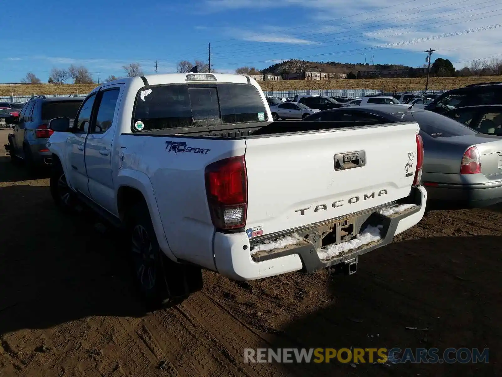 3 Photograph of a damaged car 3TMAZ5CN1KM095778 TOYOTA TACOMA 2019