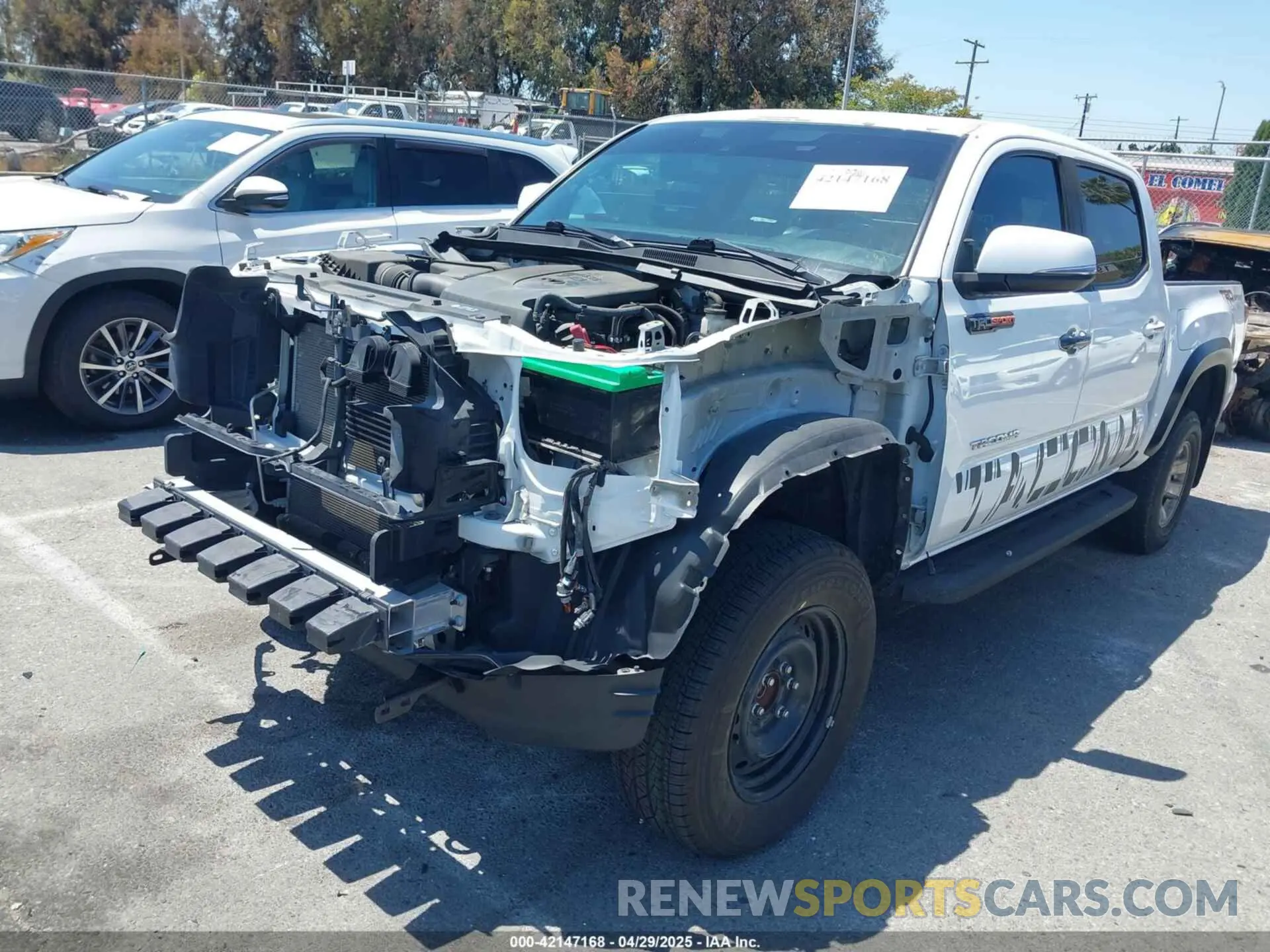 2 Photograph of a damaged car 3TMAZ5CN1KM096770 TOYOTA TACOMA 2019