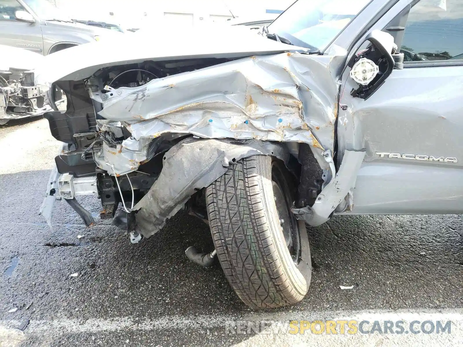 9 Photograph of a damaged car 3TMAZ5CN1KM106665 TOYOTA TACOMA 2019