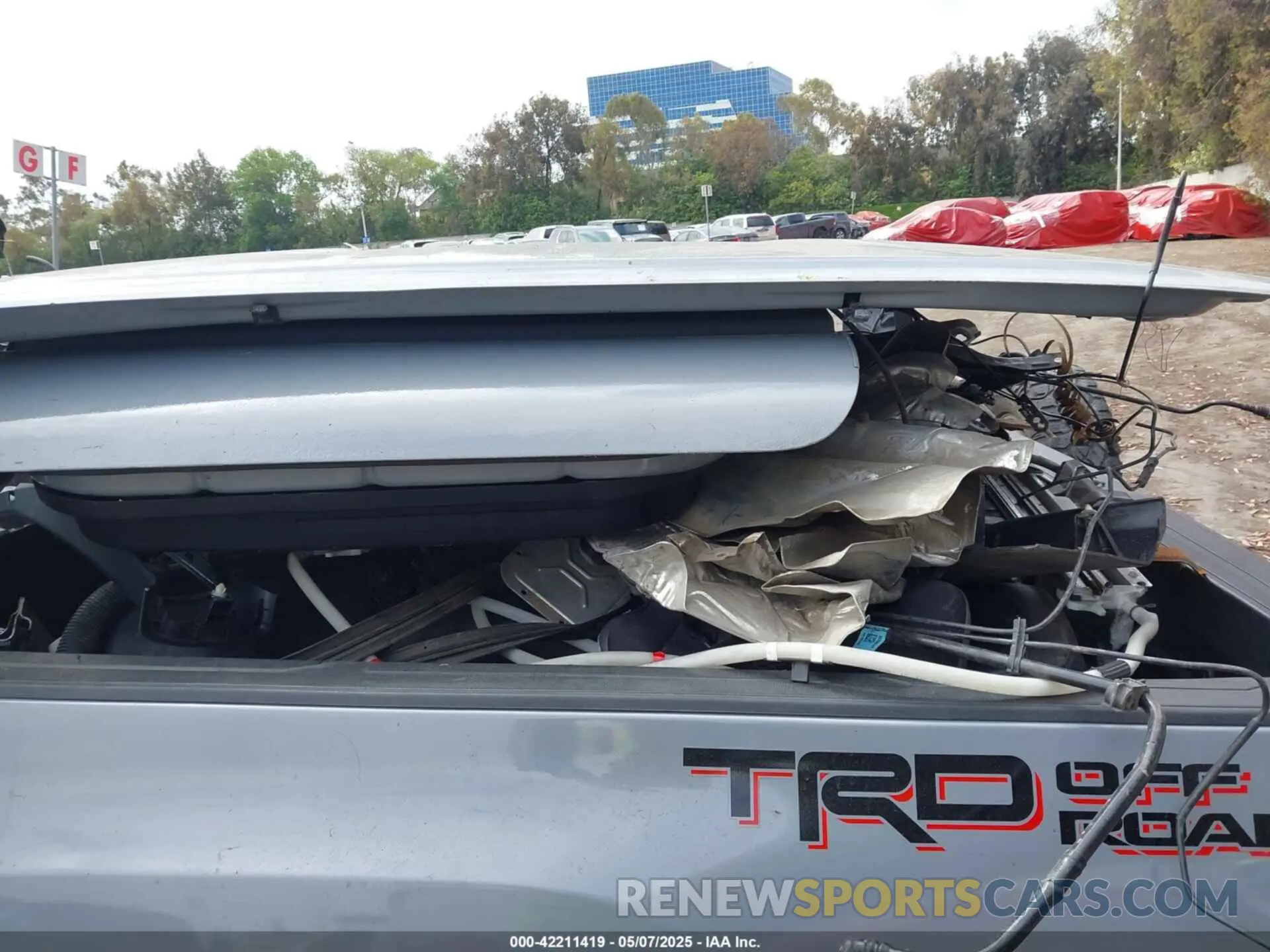11 Photograph of a damaged car 3TMAZ5CN1KM108478 TOYOTA TACOMA 2019