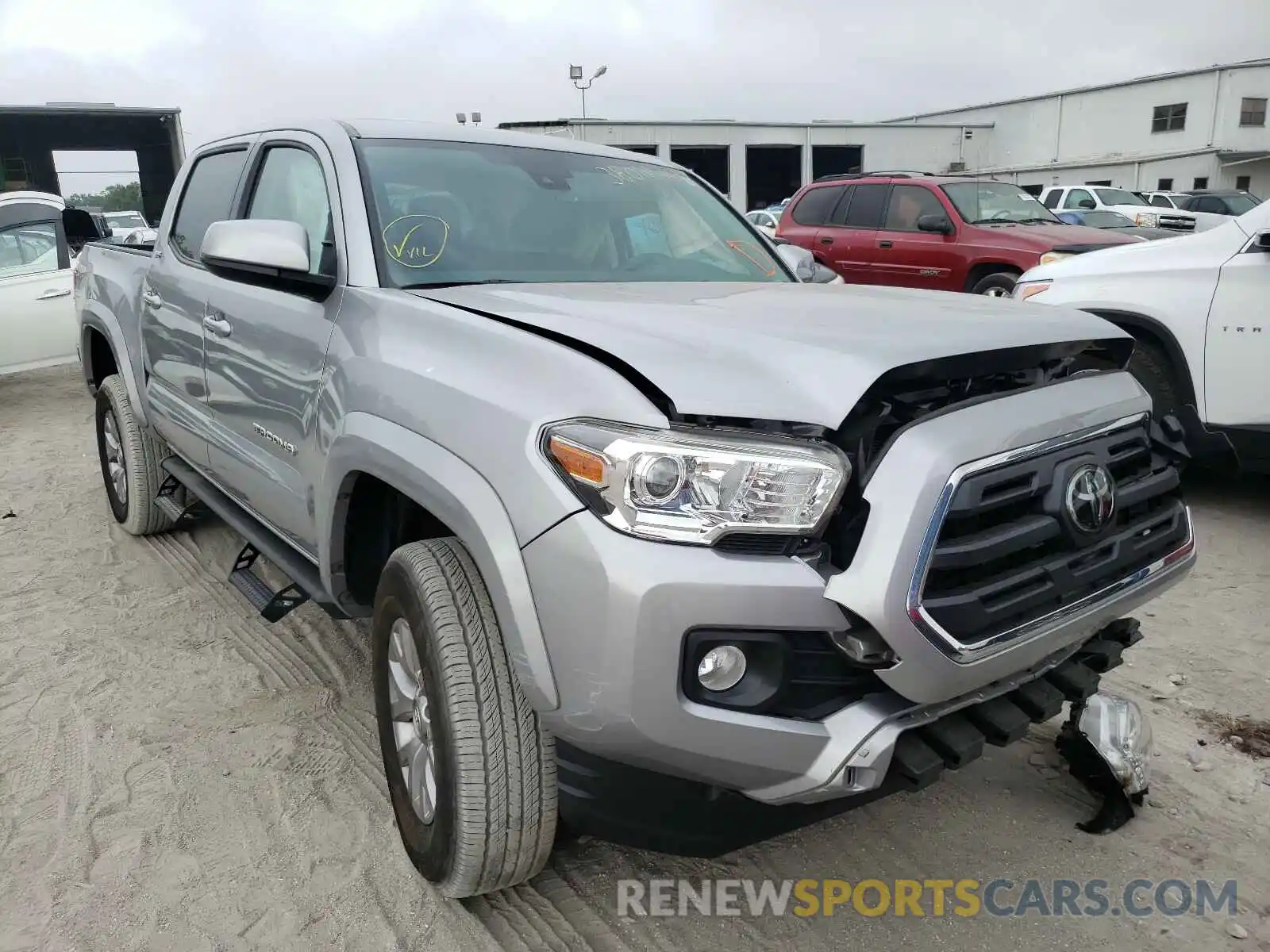 1 Photograph of a damaged car 3TMAZ5CN2KM084255 TOYOTA TACOMA 2019