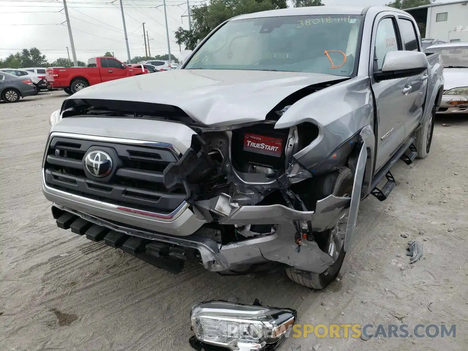 2 Photograph of a damaged car 3TMAZ5CN2KM084255 TOYOTA TACOMA 2019