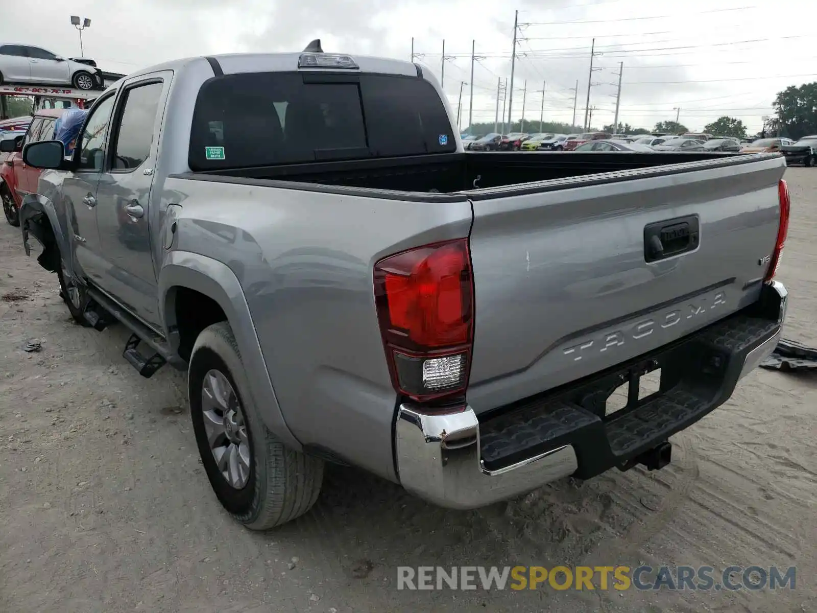 3 Photograph of a damaged car 3TMAZ5CN2KM084255 TOYOTA TACOMA 2019