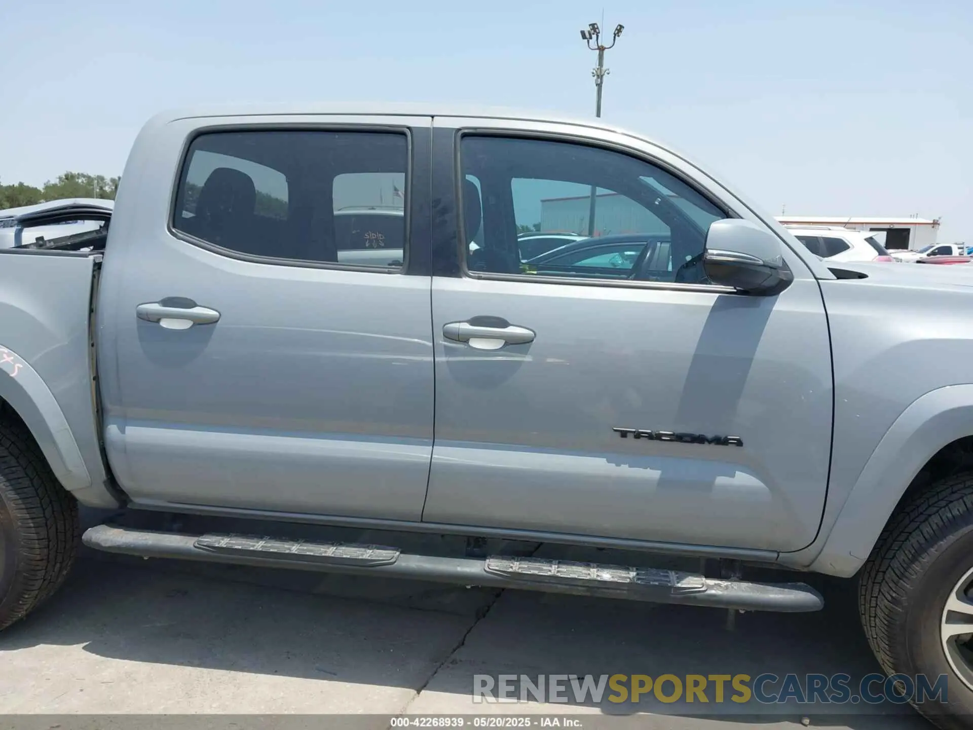 14 Photograph of a damaged car 3TMAZ5CN2KM096096 TOYOTA TACOMA 2019
