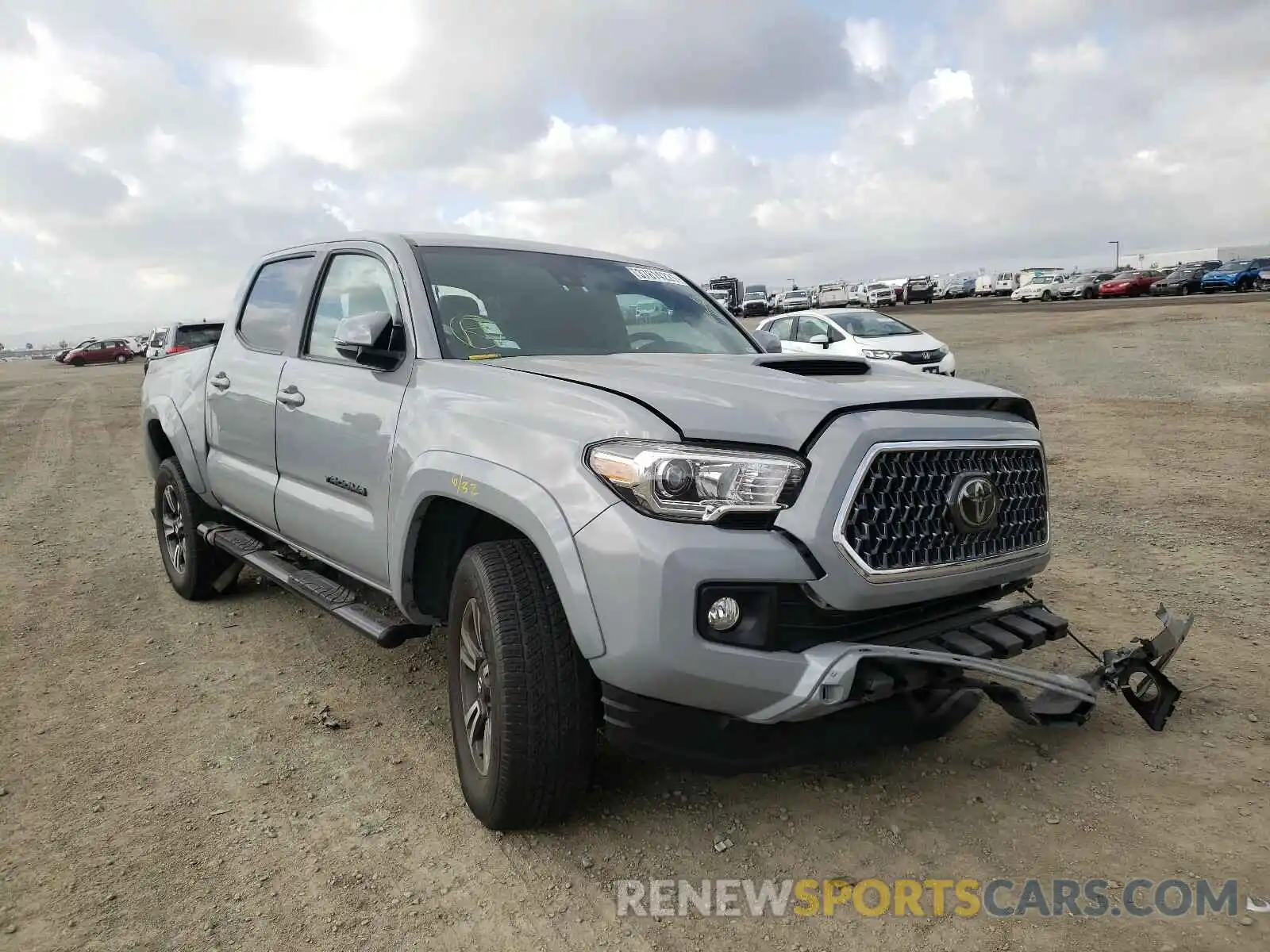 1 Photograph of a damaged car 3TMAZ5CN3KM082725 TOYOTA TACOMA 2019