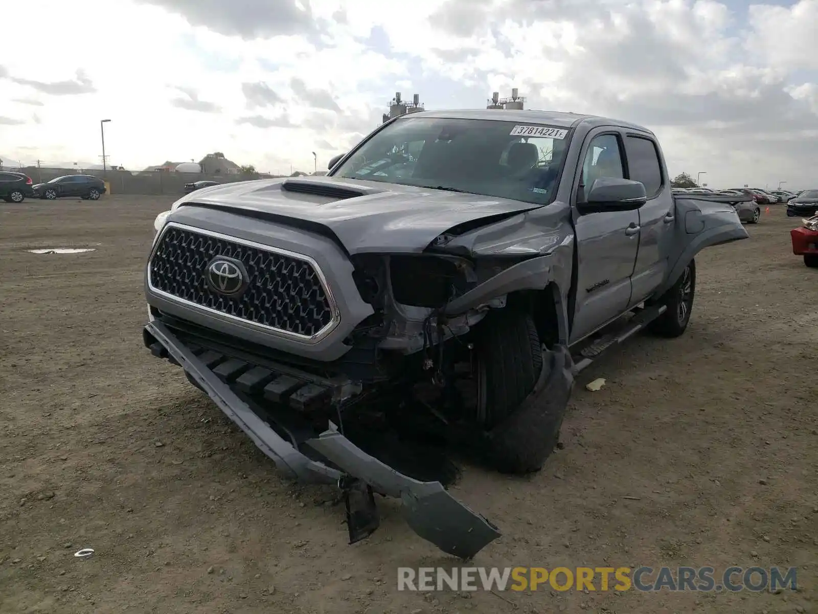 2 Photograph of a damaged car 3TMAZ5CN3KM082725 TOYOTA TACOMA 2019