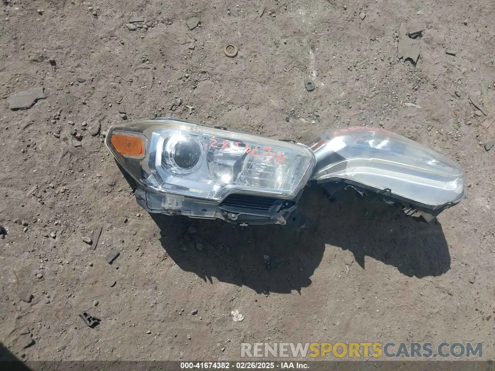 12 Photograph of a damaged car 3TMAZ5CN3KM086239 TOYOTA TACOMA 2019