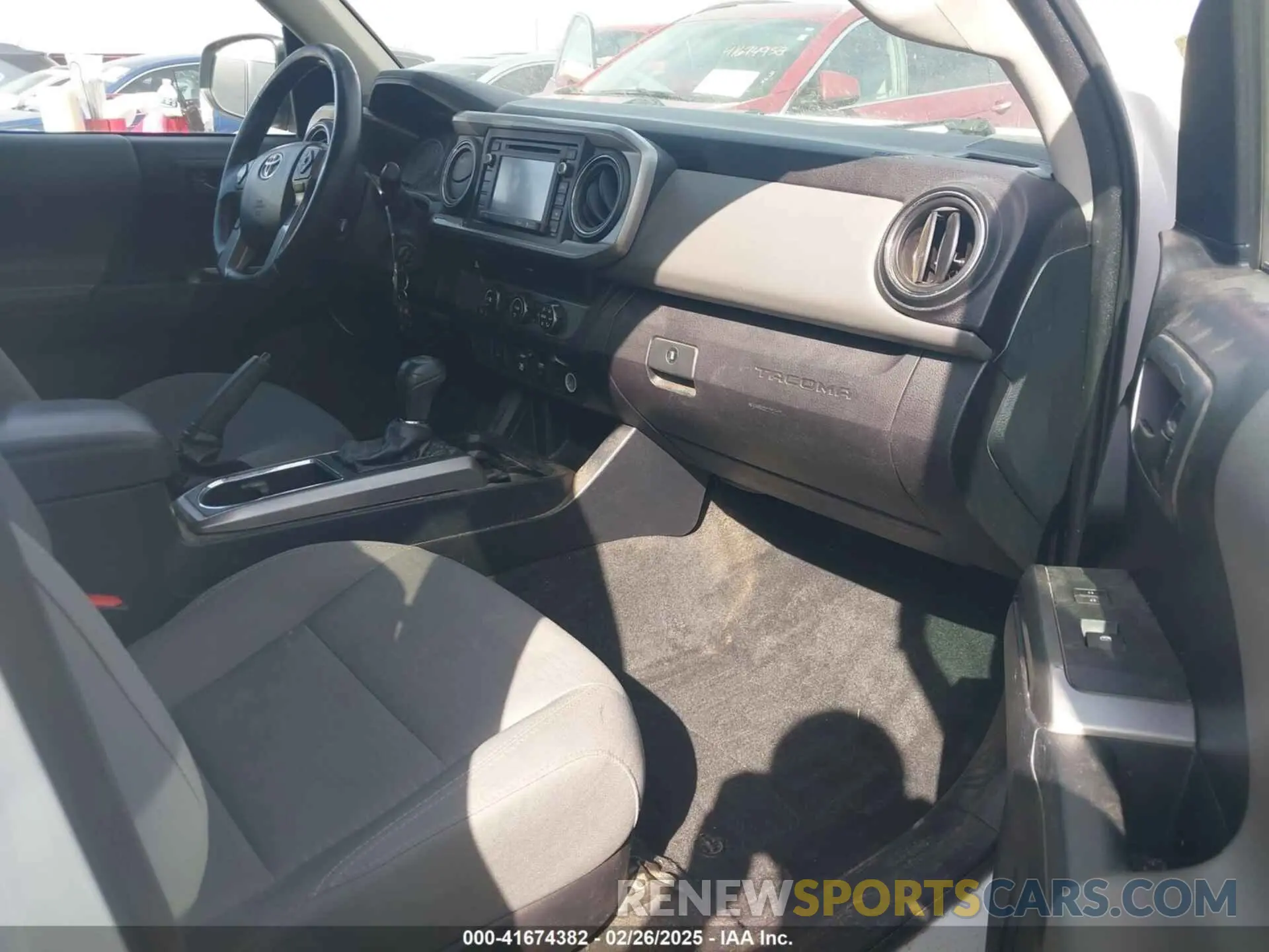 5 Photograph of a damaged car 3TMAZ5CN3KM086239 TOYOTA TACOMA 2019