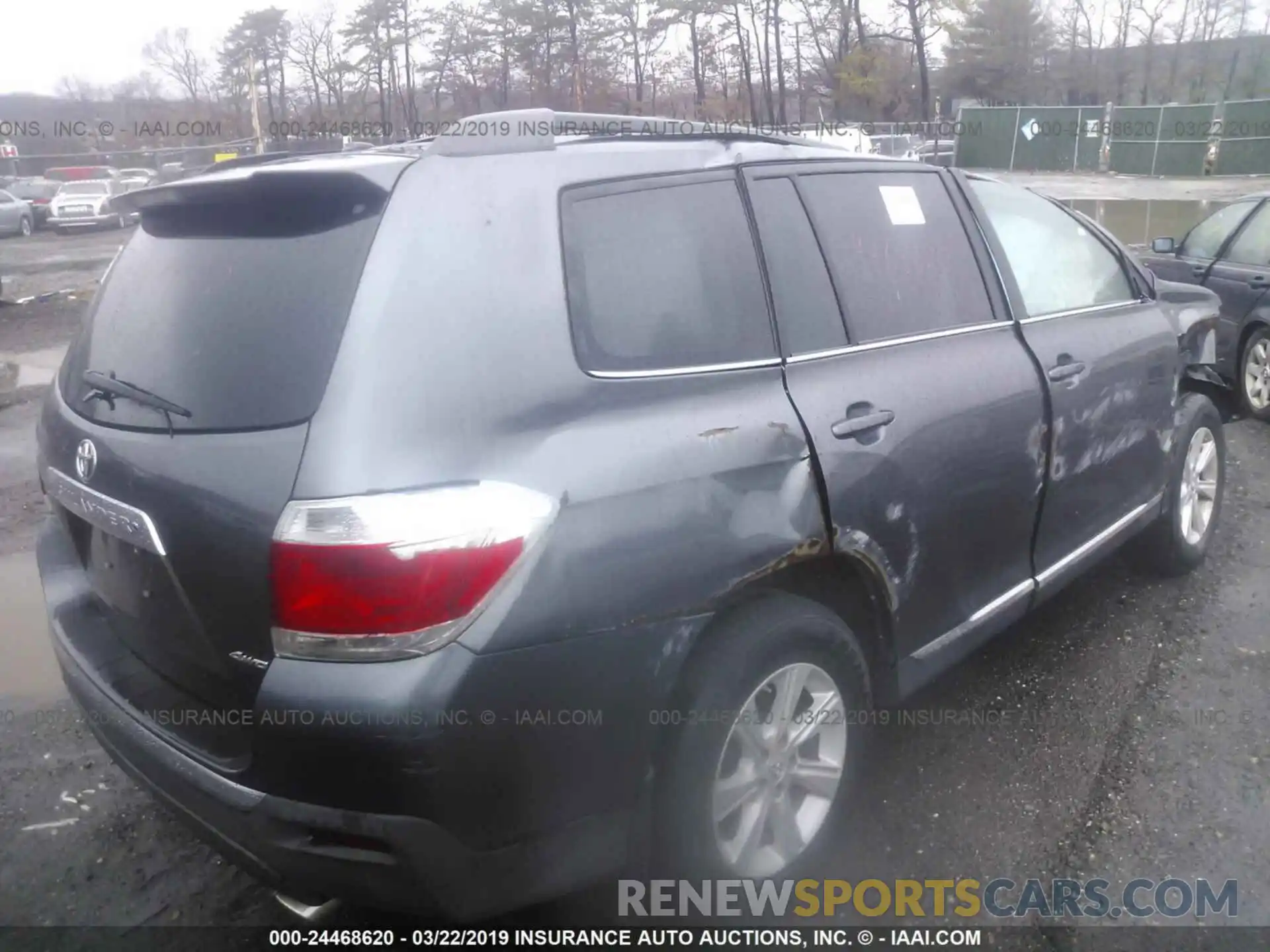 4 Photograph of a damaged car 3TMAZ5CN3KM087648 TOYOTA TACOMA 2019