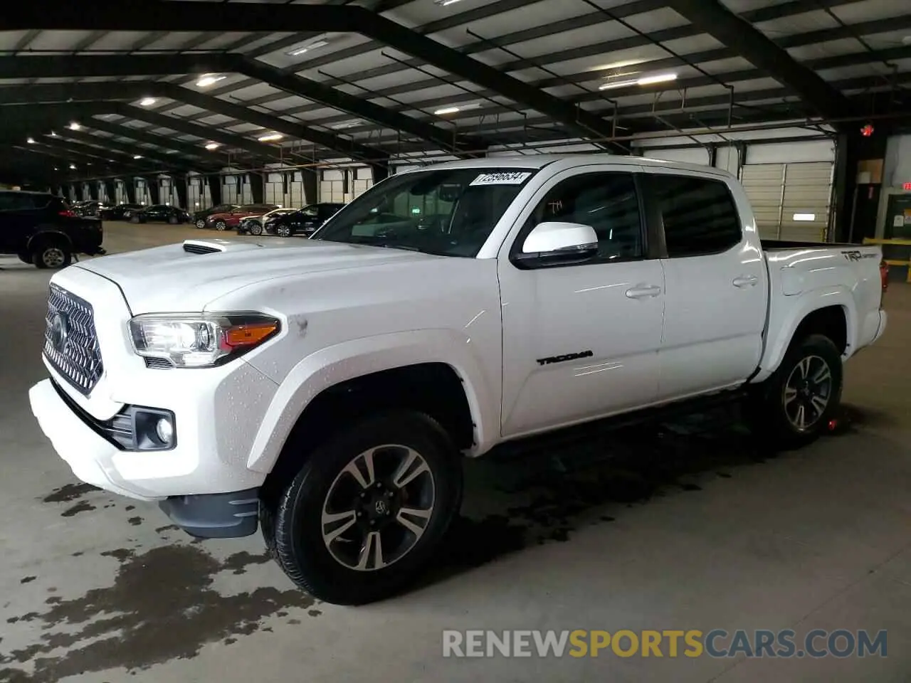 1 Photograph of a damaged car 3TMAZ5CN3KM087911 TOYOTA TACOMA 2019