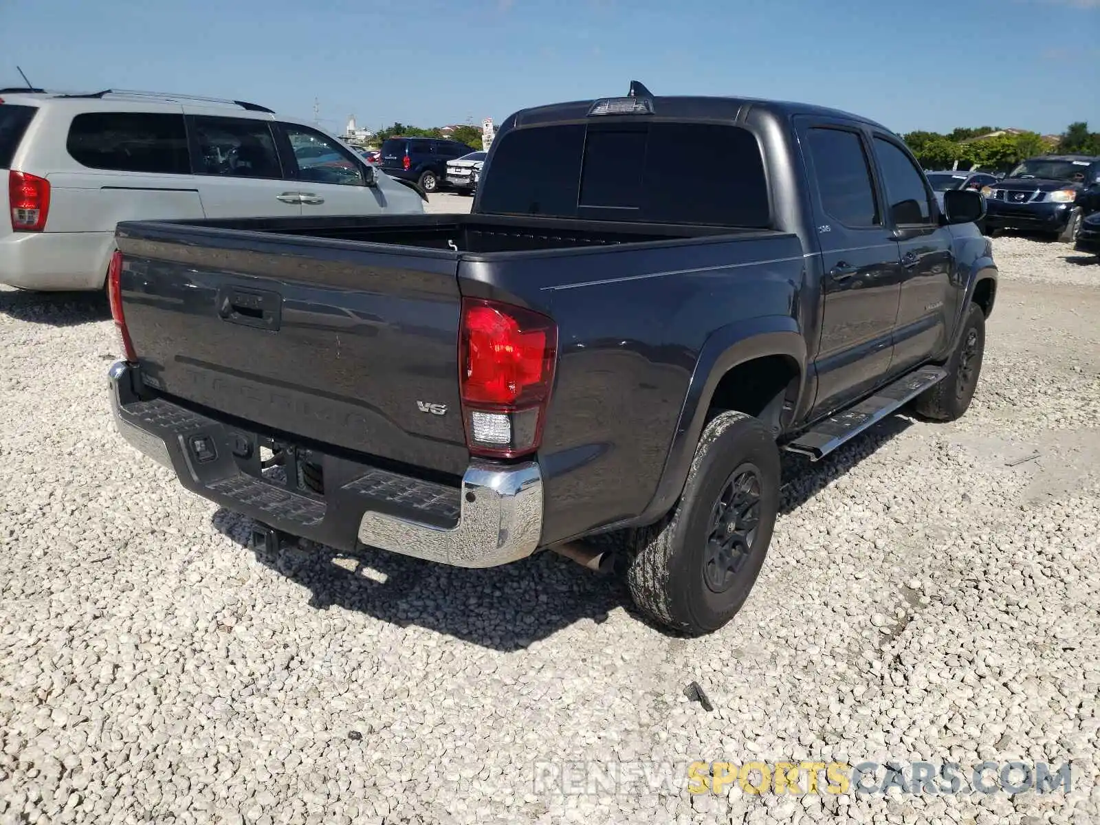 4 Photograph of a damaged car 3TMAZ5CN3KM094387 TOYOTA TACOMA 2019