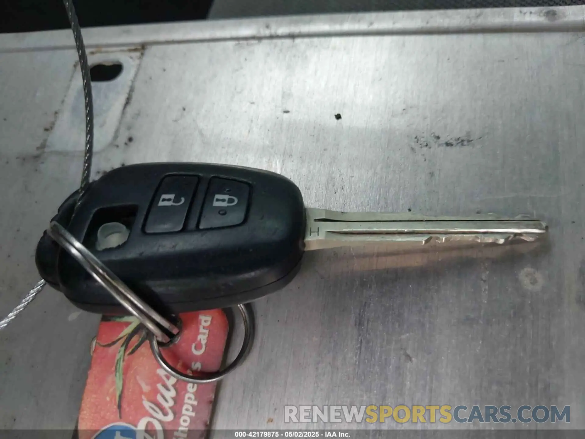11 Photograph of a damaged car 3TMAZ5CN3KM103332 TOYOTA TACOMA 2019