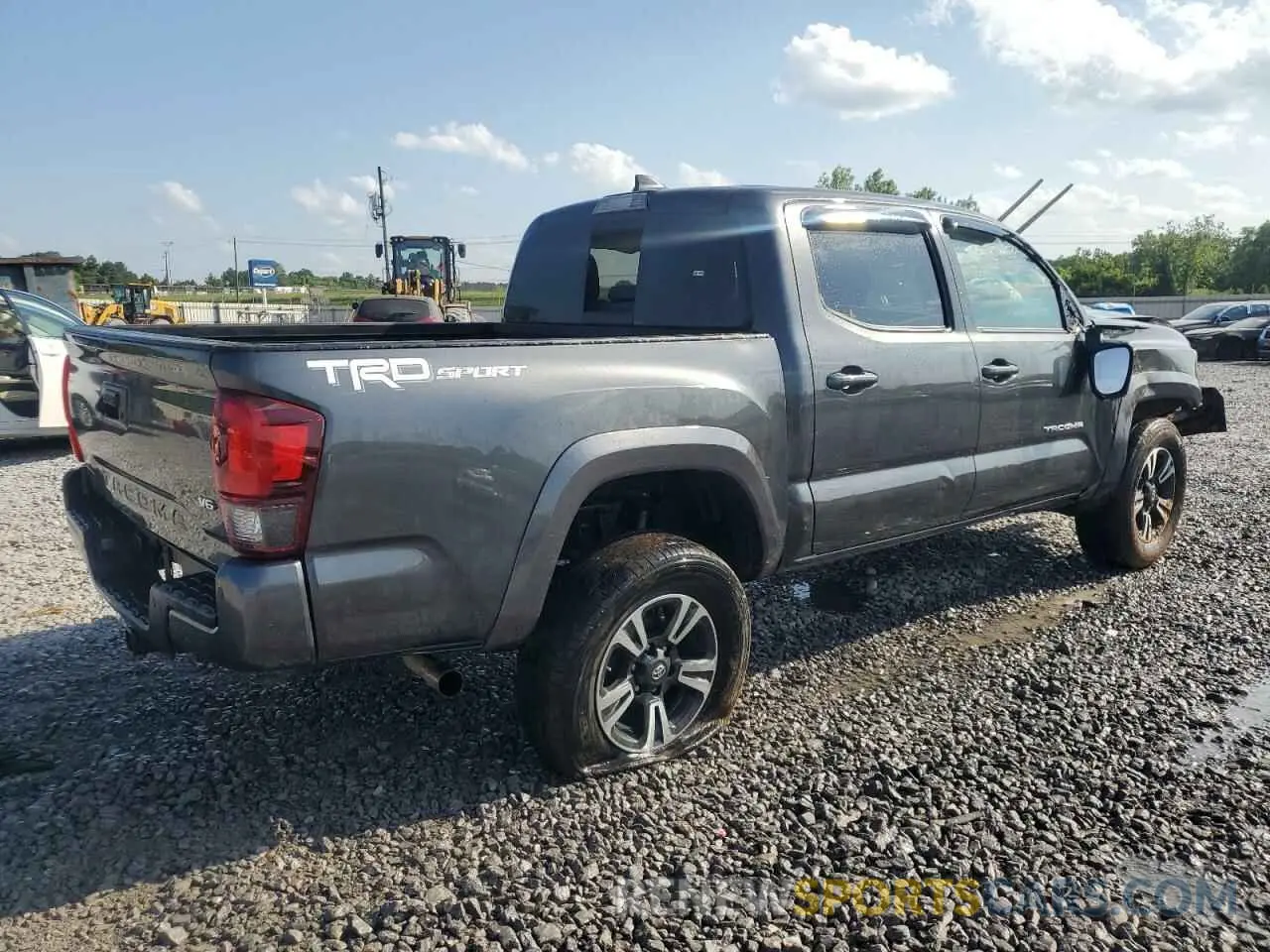 3 Photograph of a damaged car 3TMAZ5CN3KM105632 TOYOTA TACOMA 2019